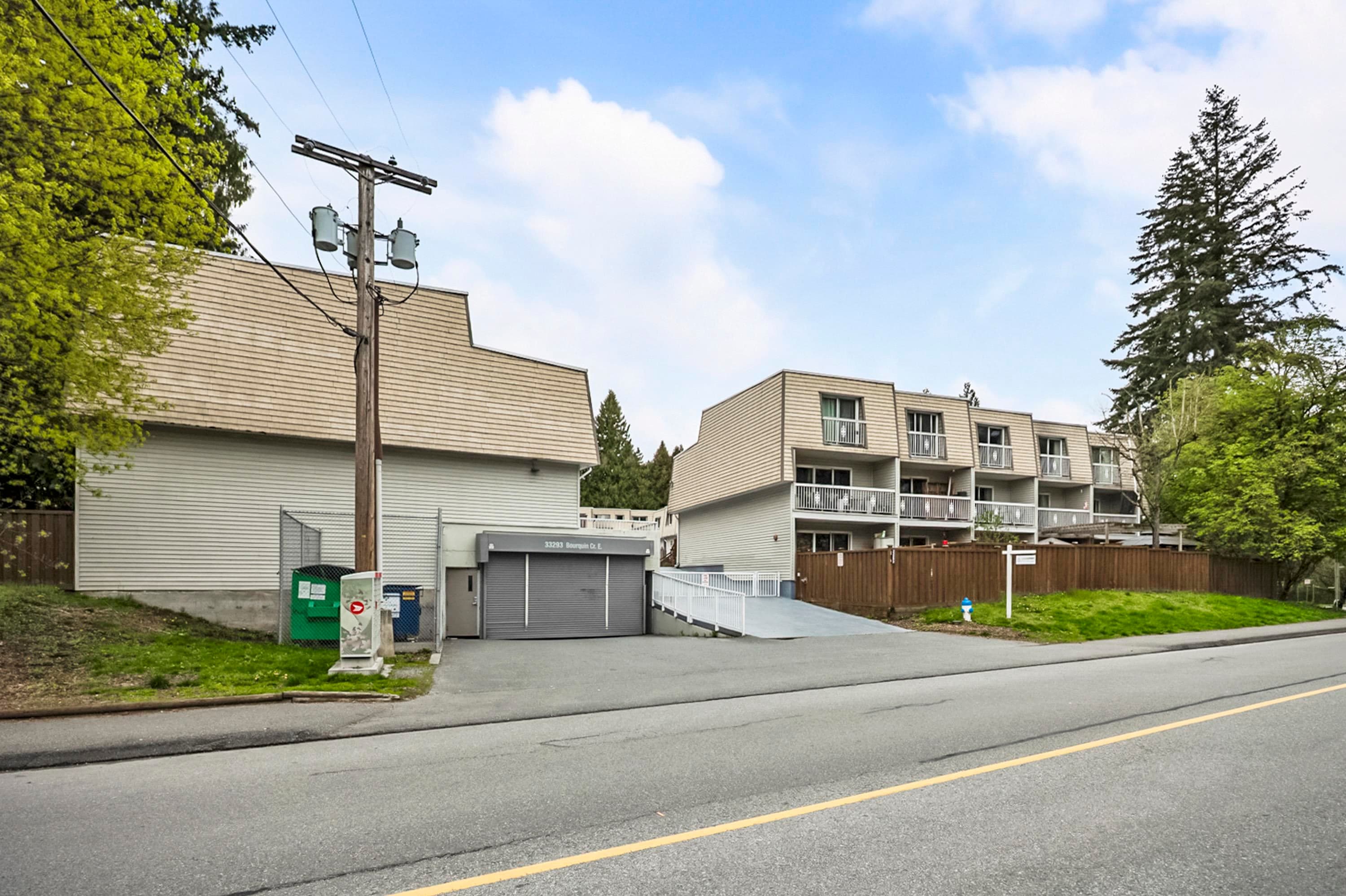 17 - 33293 E Bourquin Crescent, Abbotsford, V2S 1Y2 — photo 3