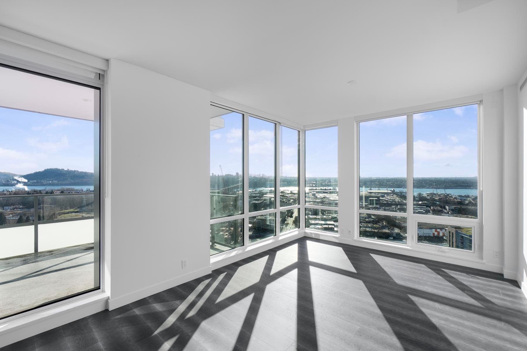2604 - 1500 Fern Street, North Vancouver, V7J 0E6 — photo 5