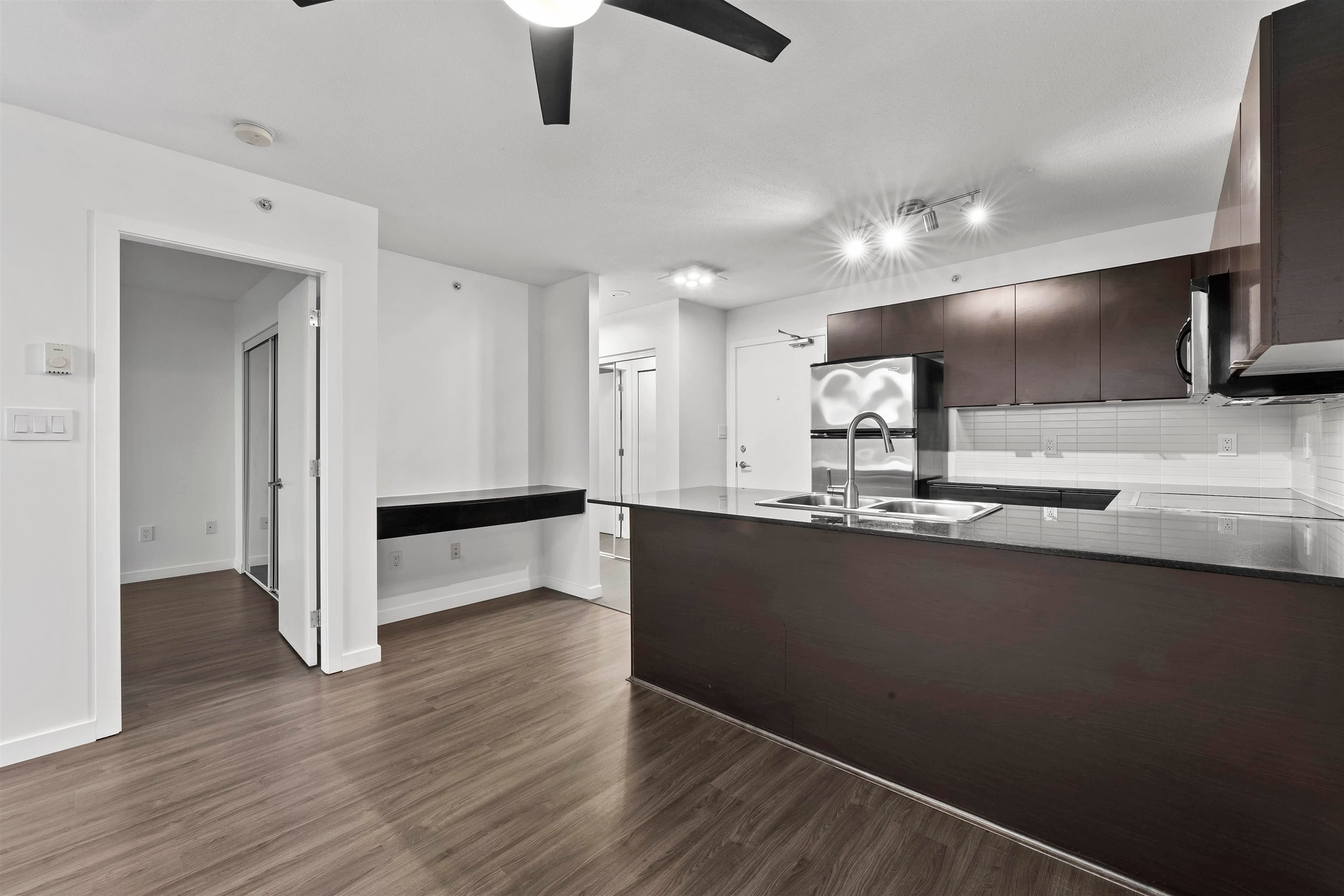 903 - 4182 Dawson Street, Burnaby, V5C 0A2 — photo 3
