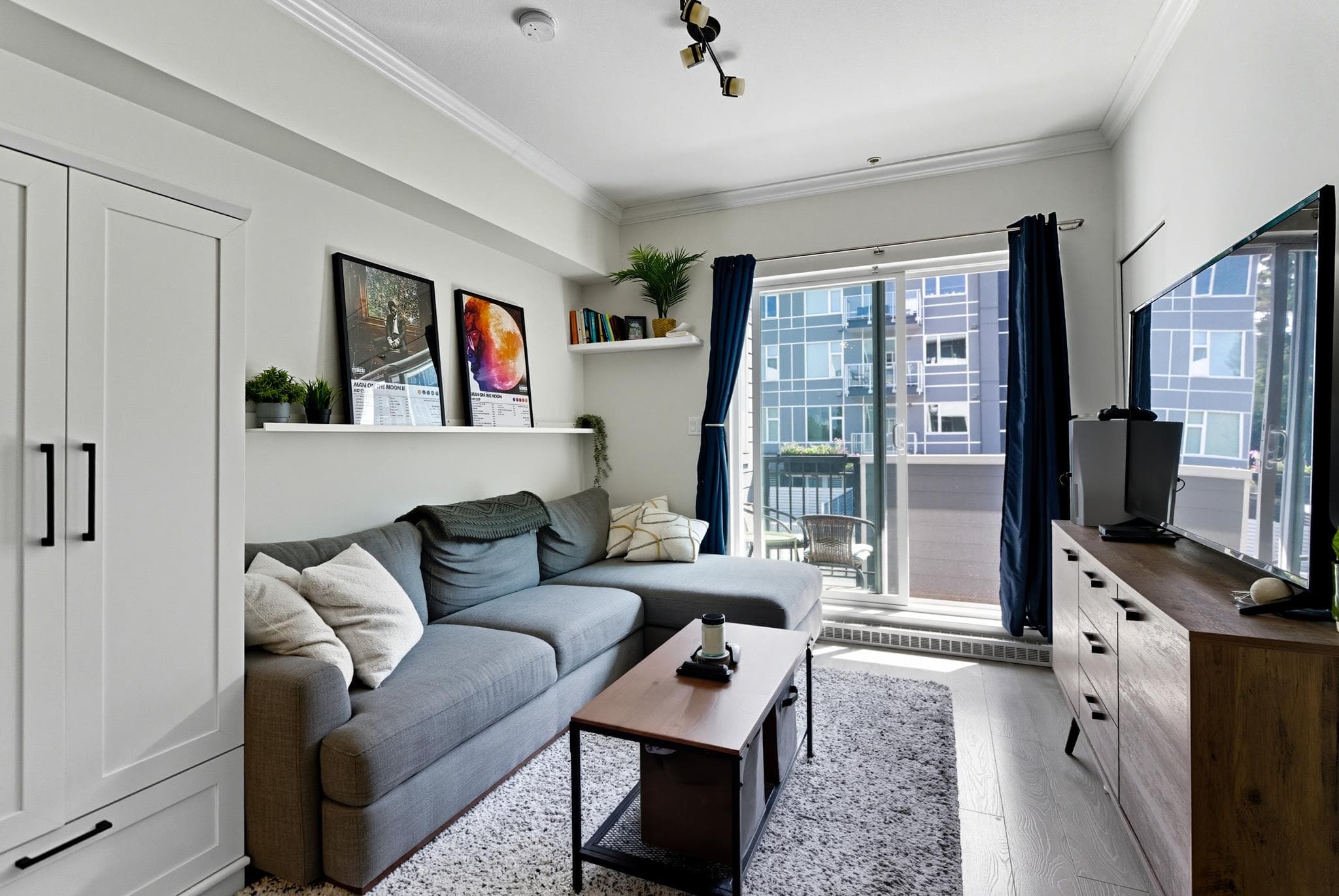 209 - 13678 Grosvenor Road, Surrey, V3R 5E2 — photo 1