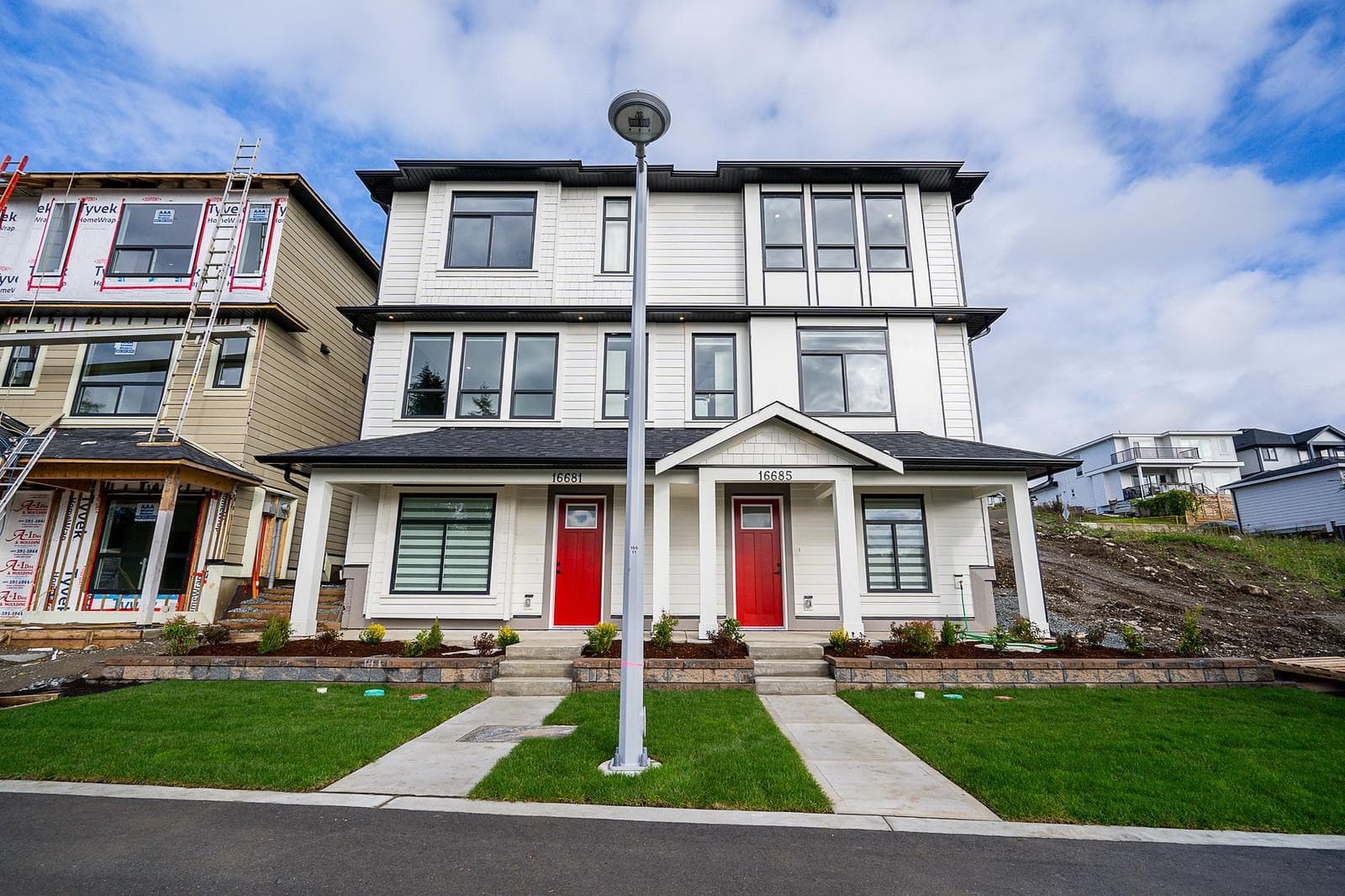 16681 16 Avenue, Surrey, V3S 9X7 — photo 3