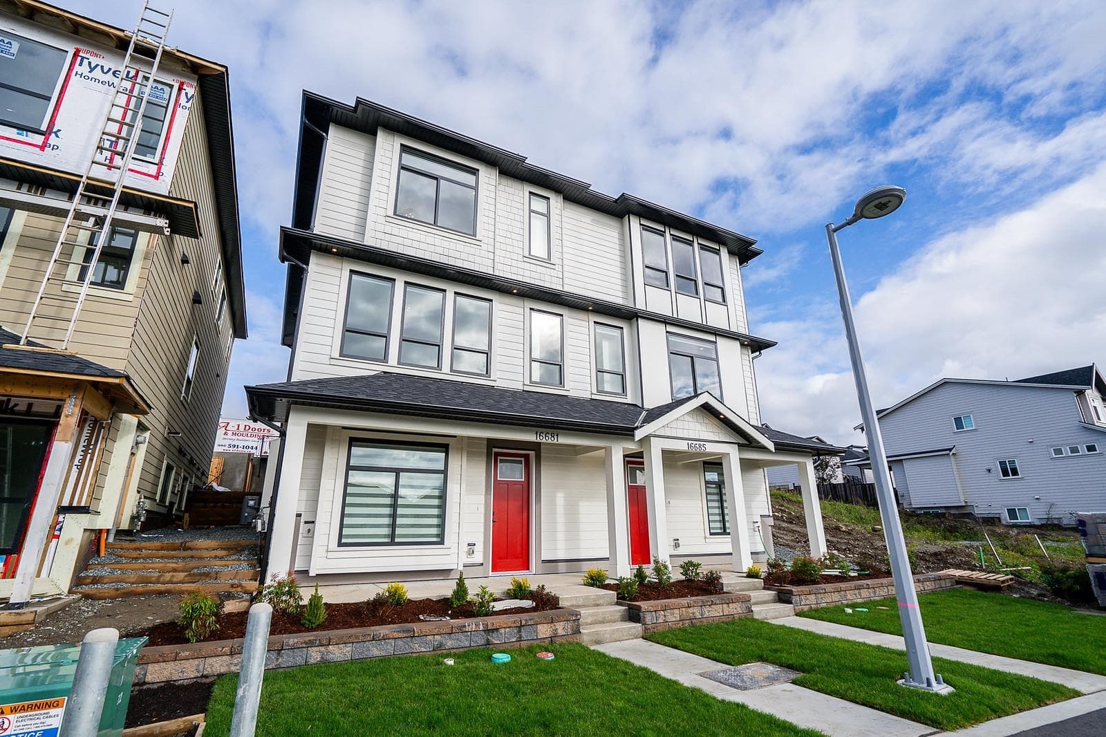 16681 16 Avenue, Surrey, V3S 9X7 — photo 5