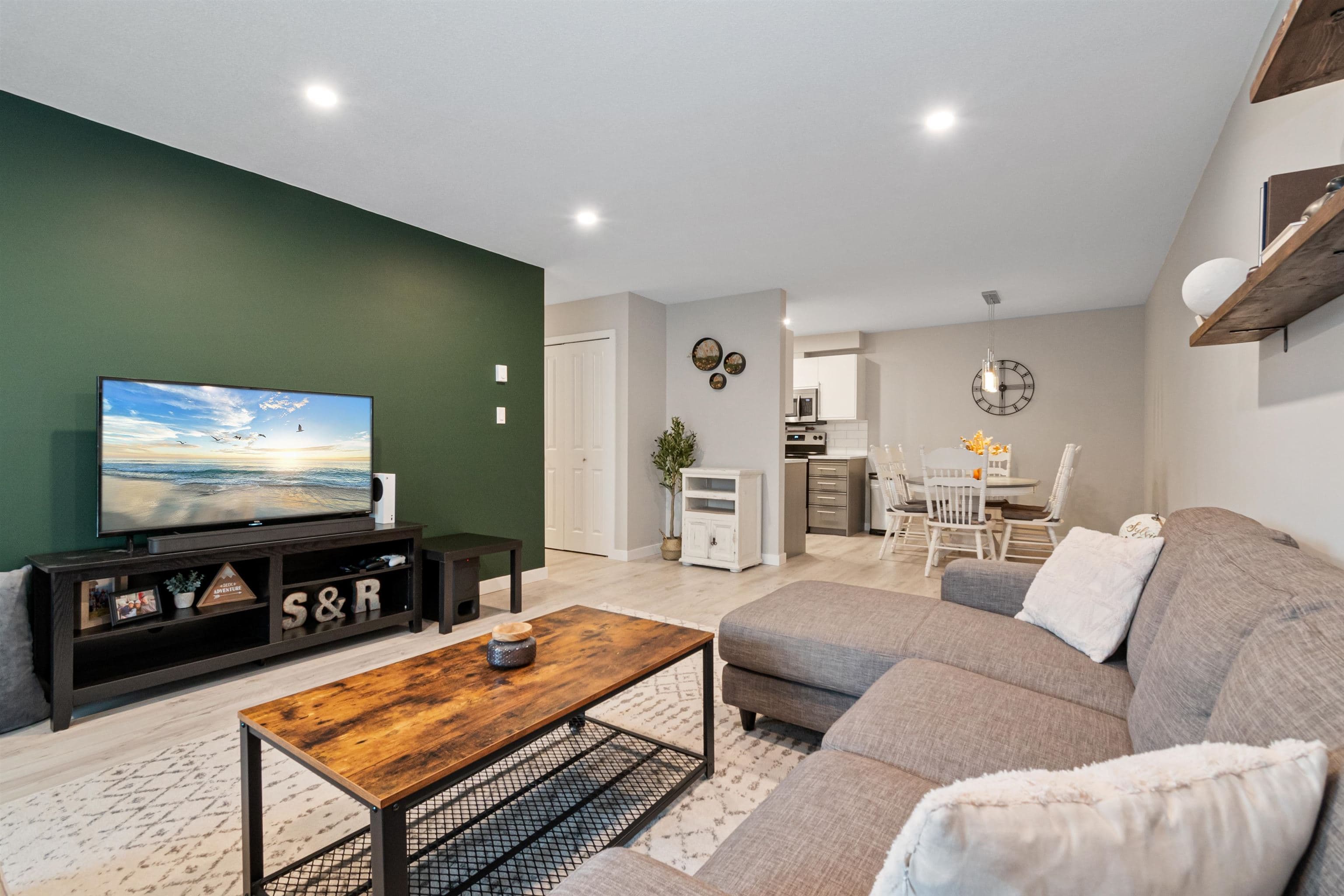 306 - 7694 Evans Road, Chilliwack, V2R 3W3 — photo 3