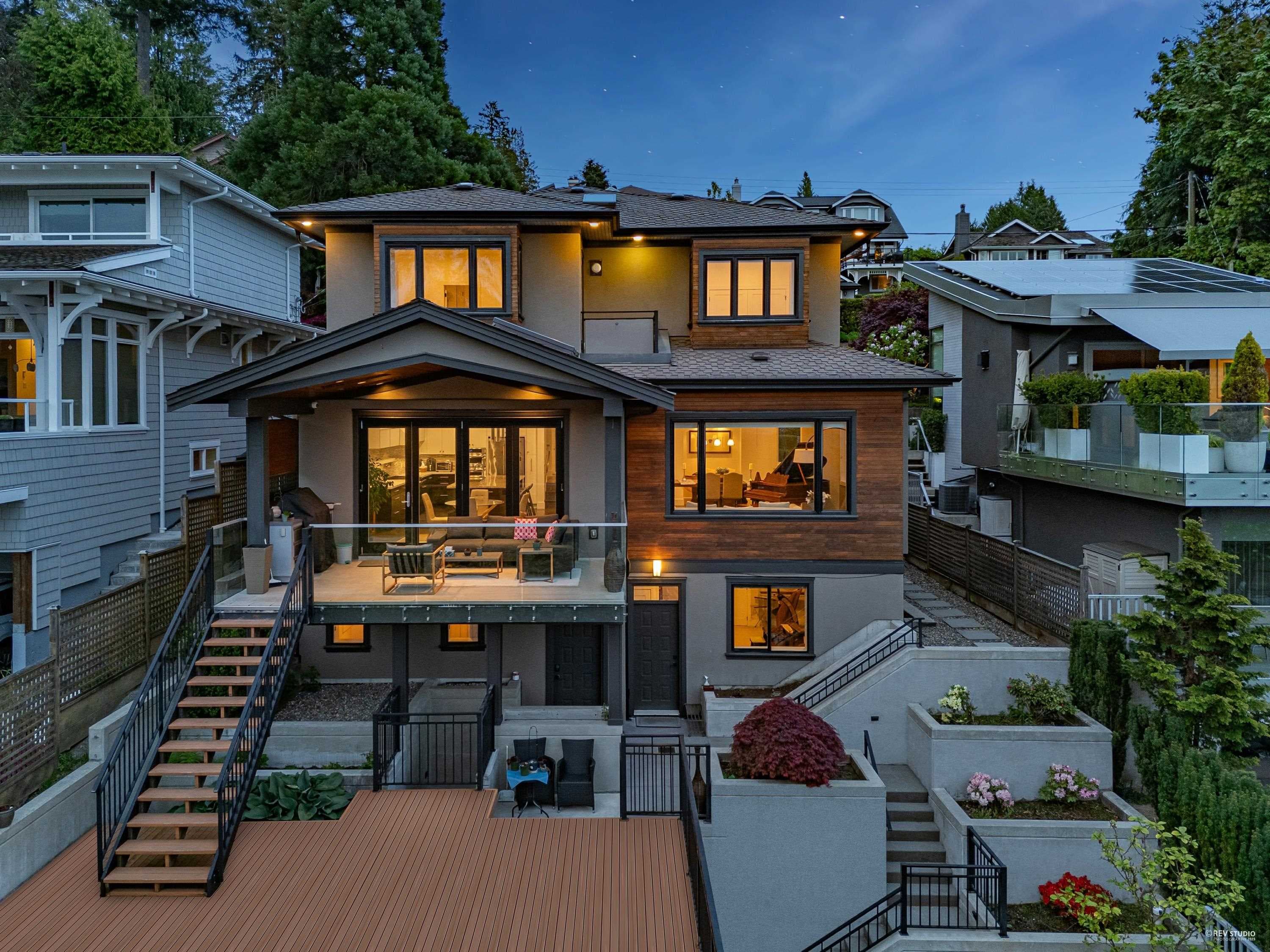 4061 St. Pauls Avenue, North Vancouver, V7N 1T4 — photo 3