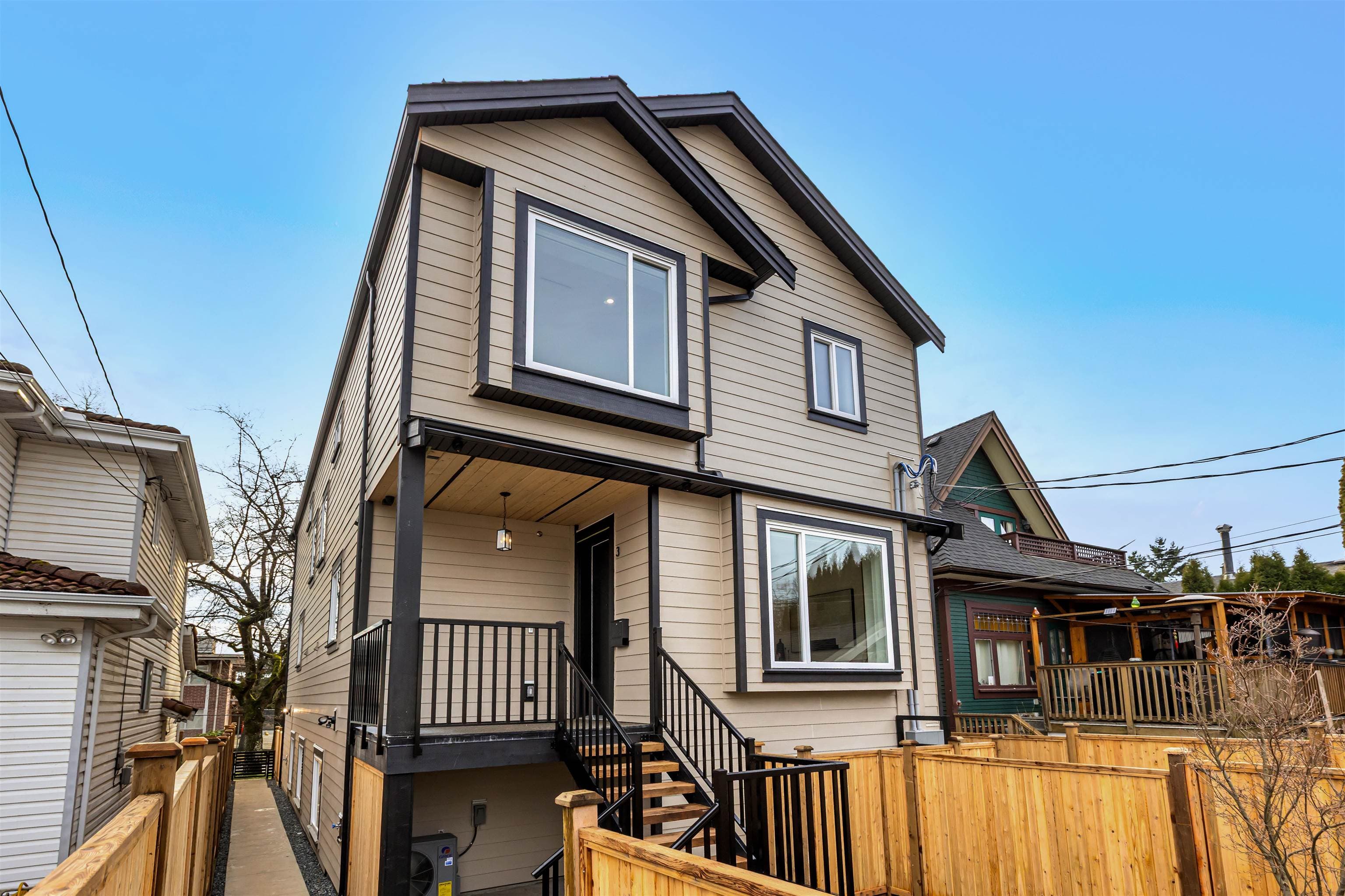 3 - 435 E 47th Avenue, Vancouver, V5W 2B3 — photo 1