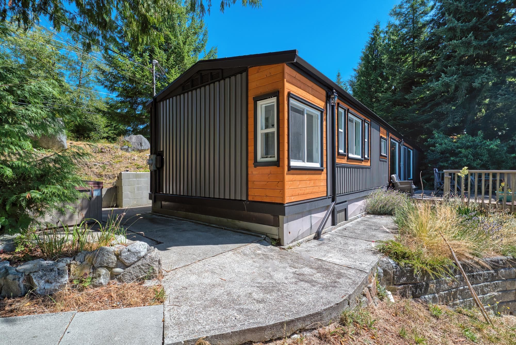 7949 Redrooffs Road, Halfmoon Bay, V7Z 1C6 — photo 3