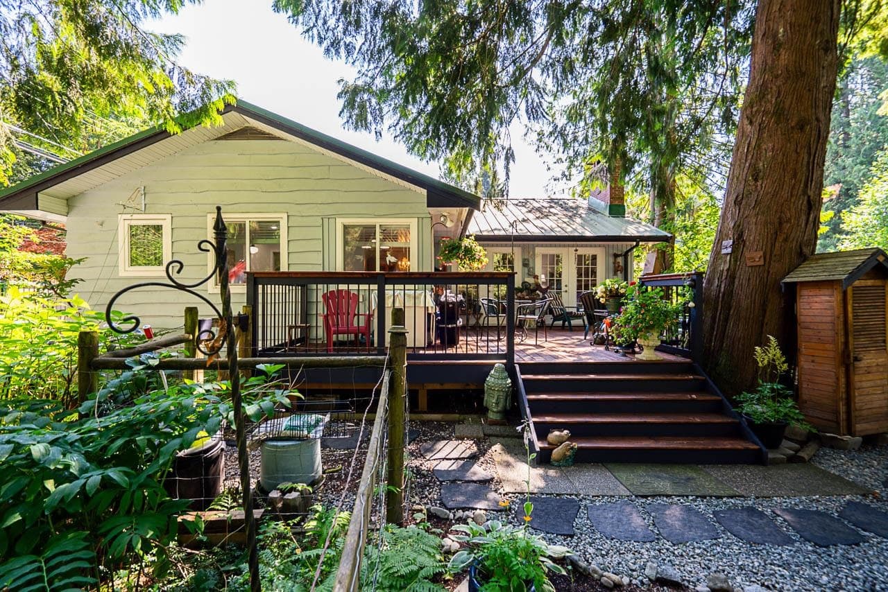 22592 132 Avenue, Maple Ridge, V4R 2R2 — photo 1