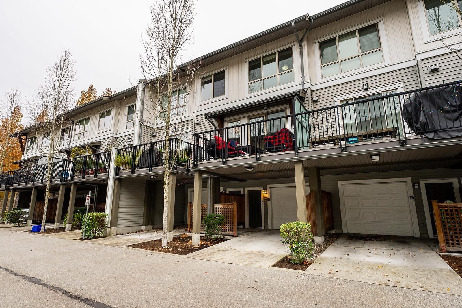 24 - 6671 121 Street, Surrey, V3W 1T9 — photo 1