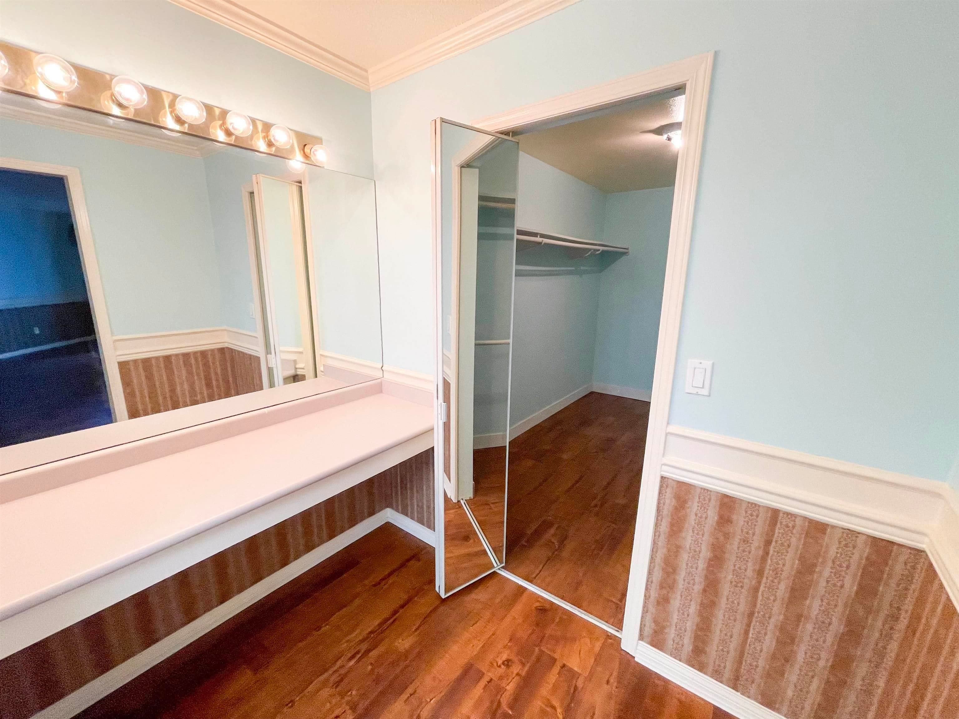 319 - 7161 121 Street, Surrey, V3W 1G8 — photo 4