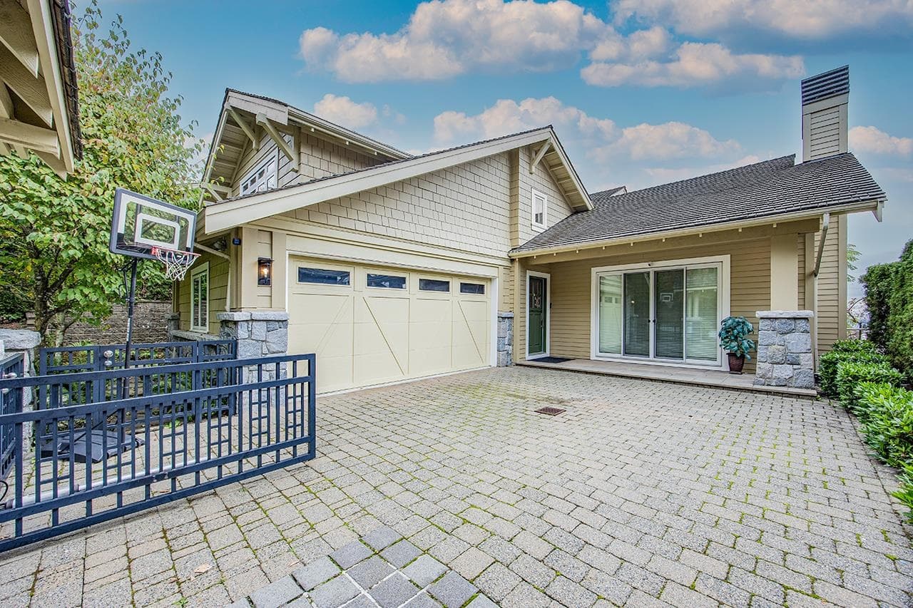 2546 Marr Creek Court, West Vancouver, V7S 0A3 — photo 1