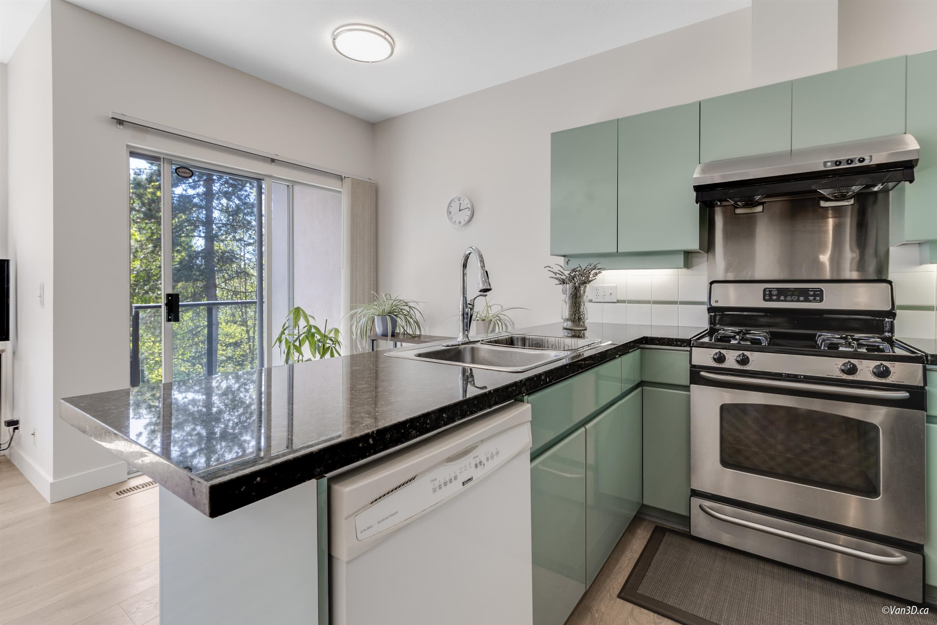 4 - 2951 Panorama Drive, Coquitlam, V3E 2W3 — photo 4