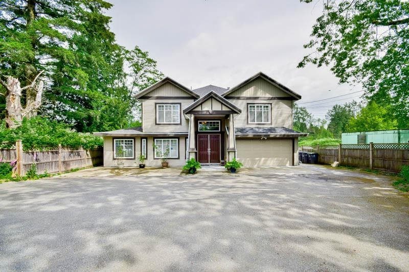 10556 140 Street, Surrey, V3T 4N5 — photo 1