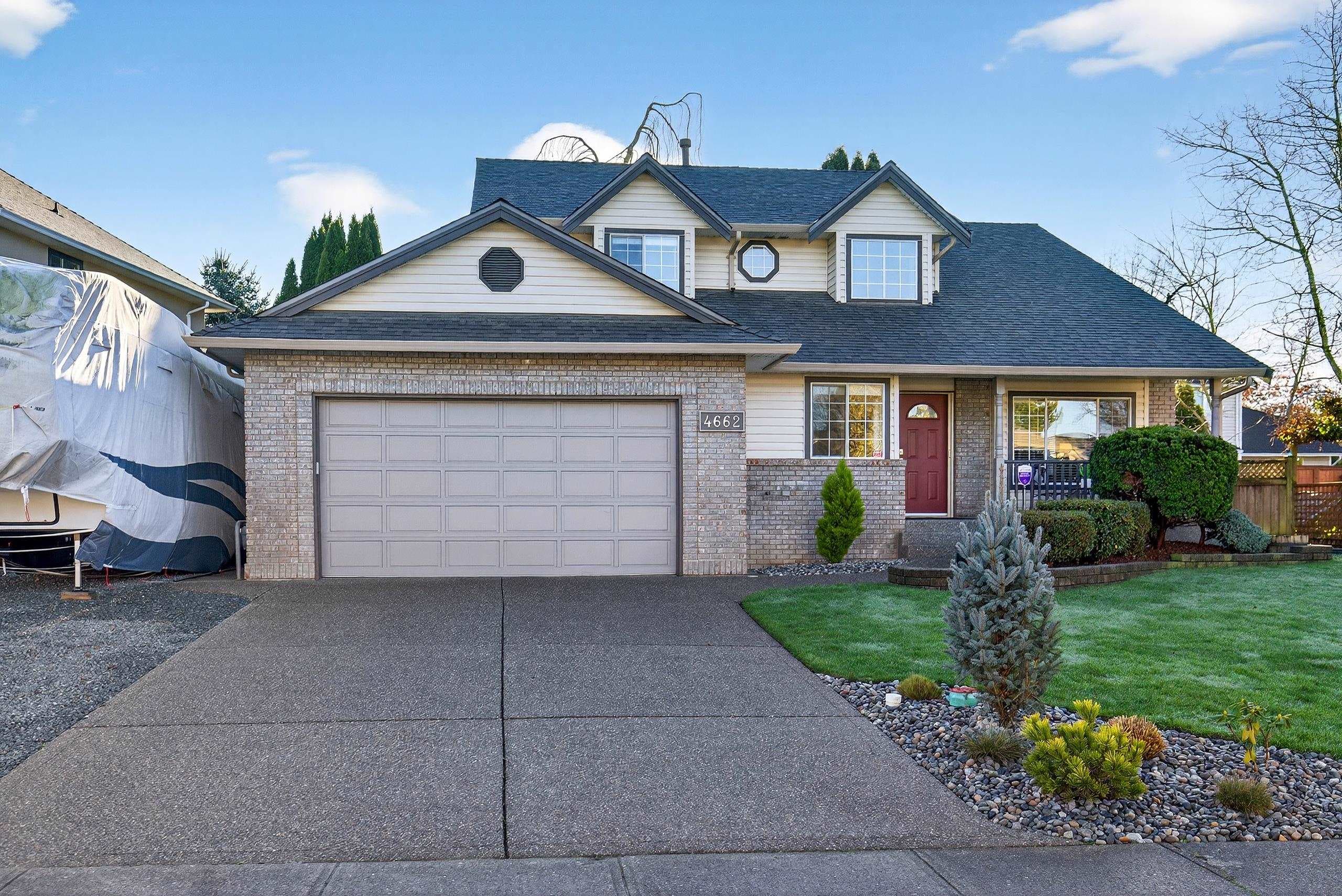 4662 221 Street, Langley, V2Z 1A9 — photo 1