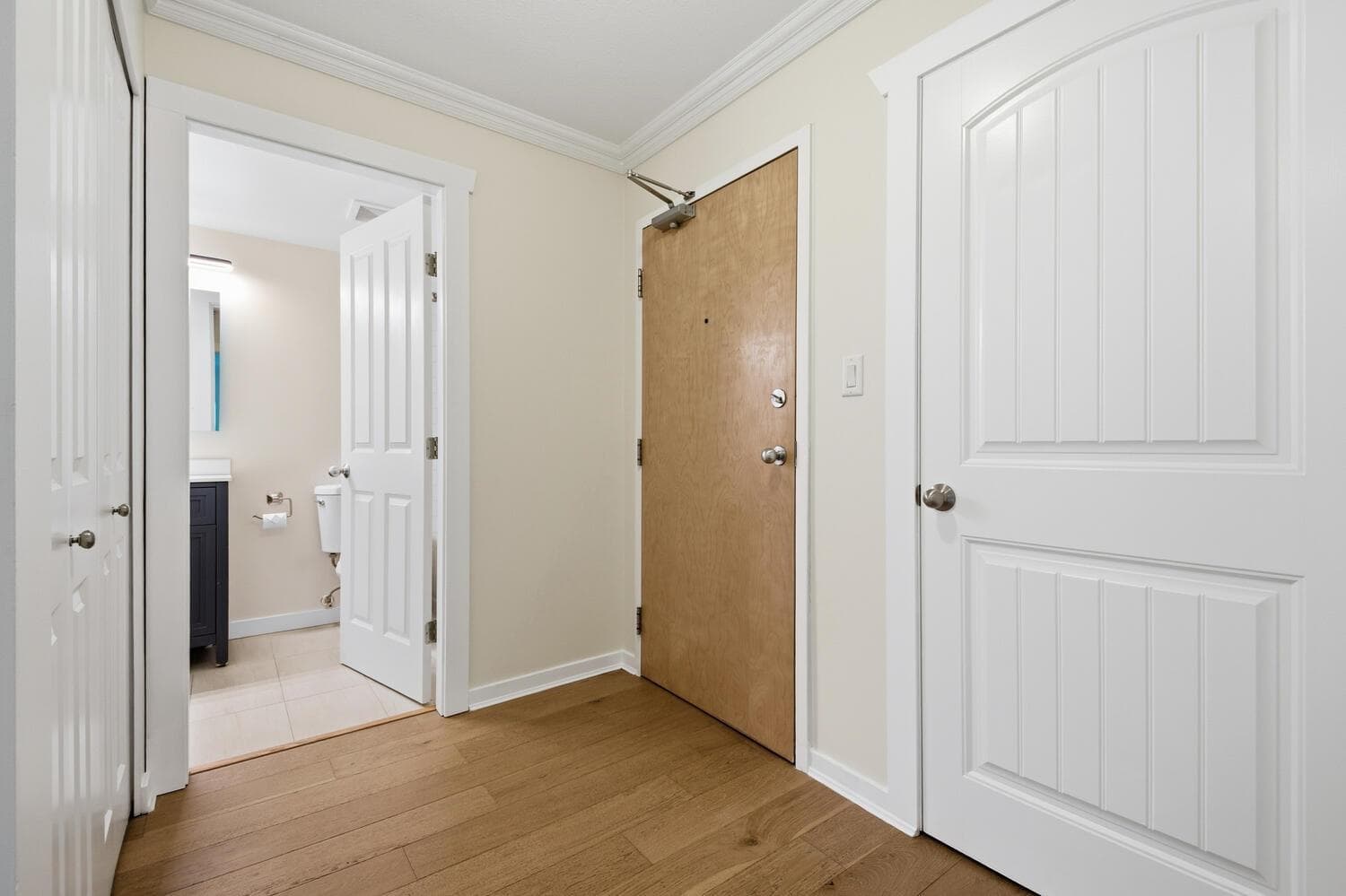 205 - 18 Smokey Smith Place, New Westminster, V3L 5V3 — photo 2