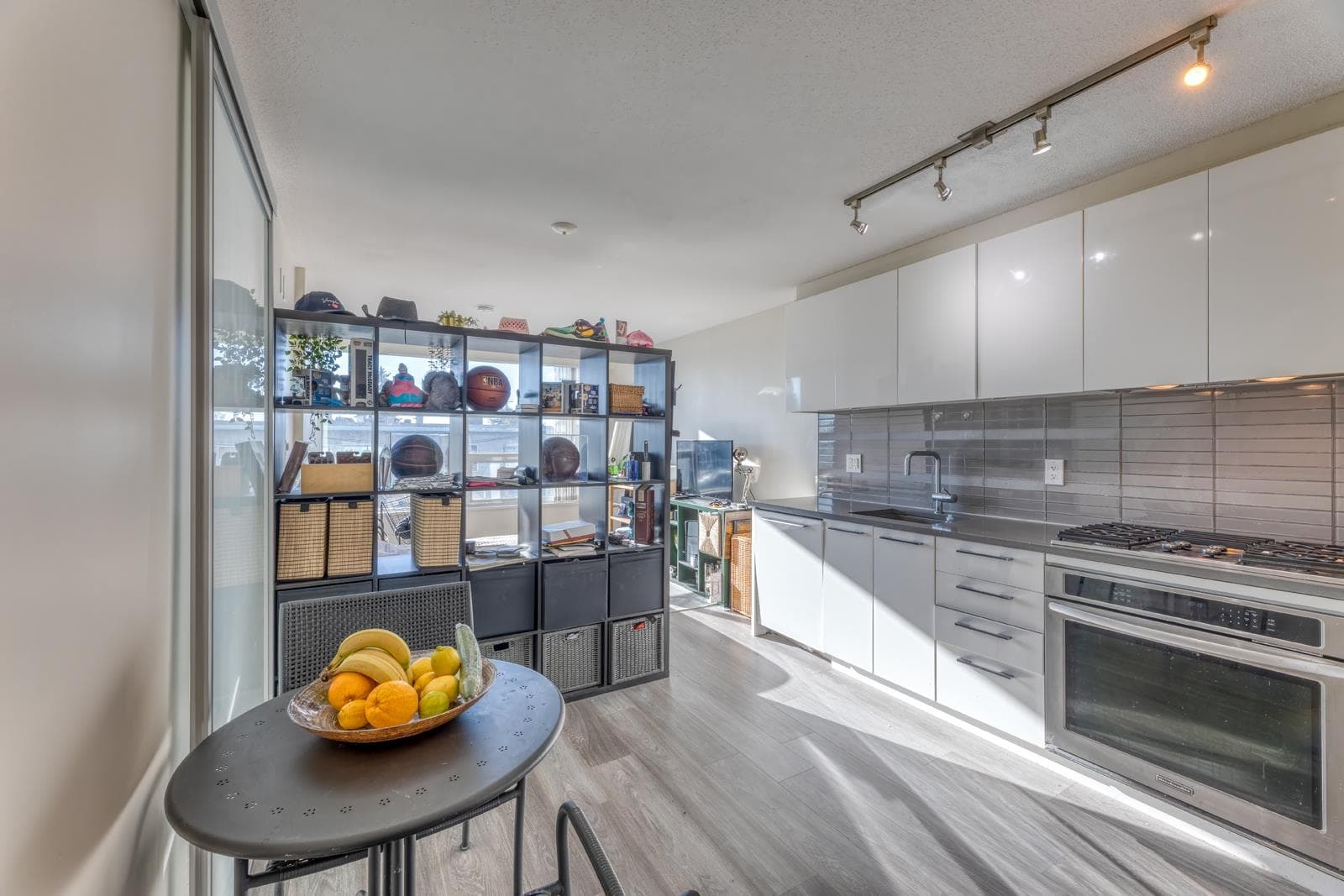 203 - 6658 Dow Avenue, Burnaby, V5H 0C7 — photo 4