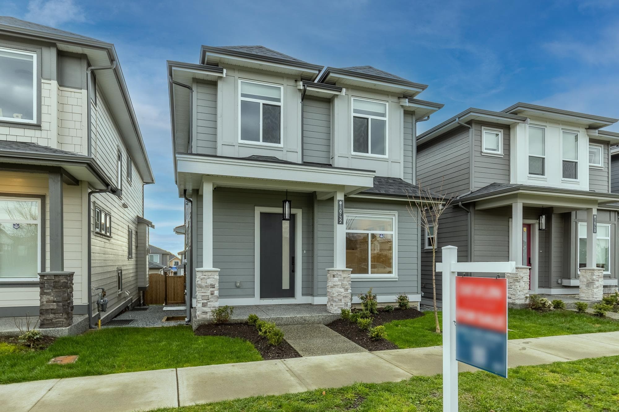 16732 20a Avenue, Surrey, V3Z 1J4 — photo 1