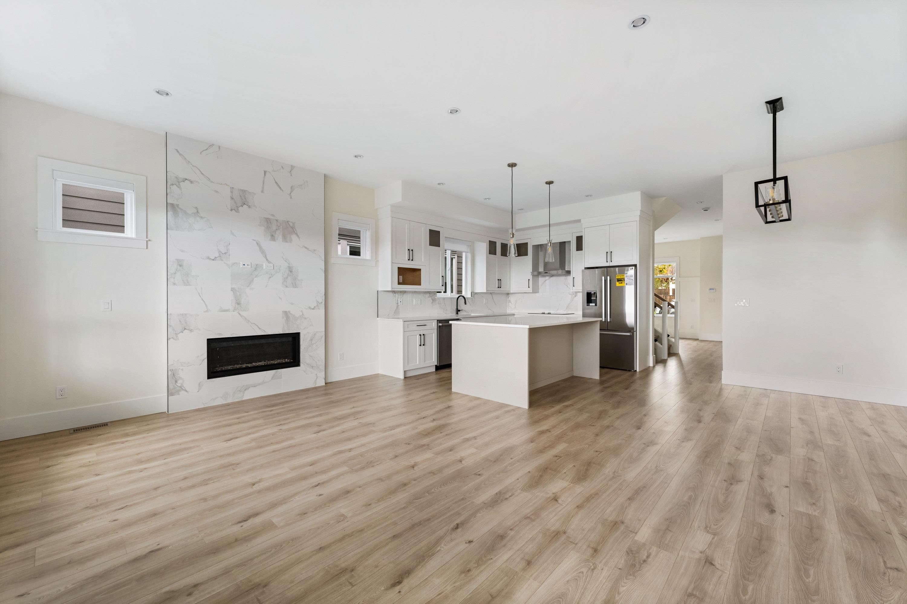 16732 20a Avenue, Surrey, V3Z 1J4 — photo 5