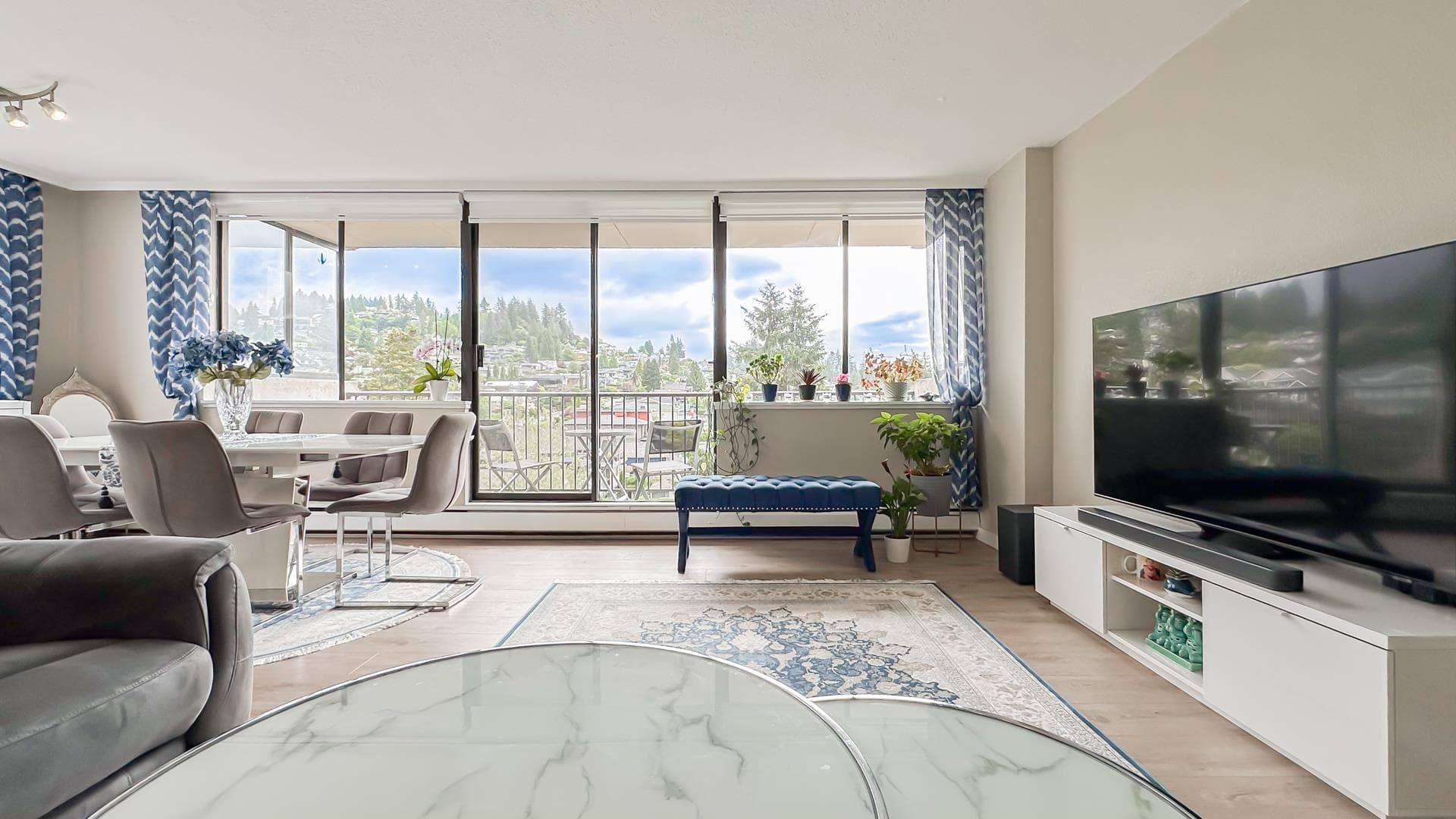 605 - 555 13th Street, West Vancouver, V7T 2N8 — photo 2