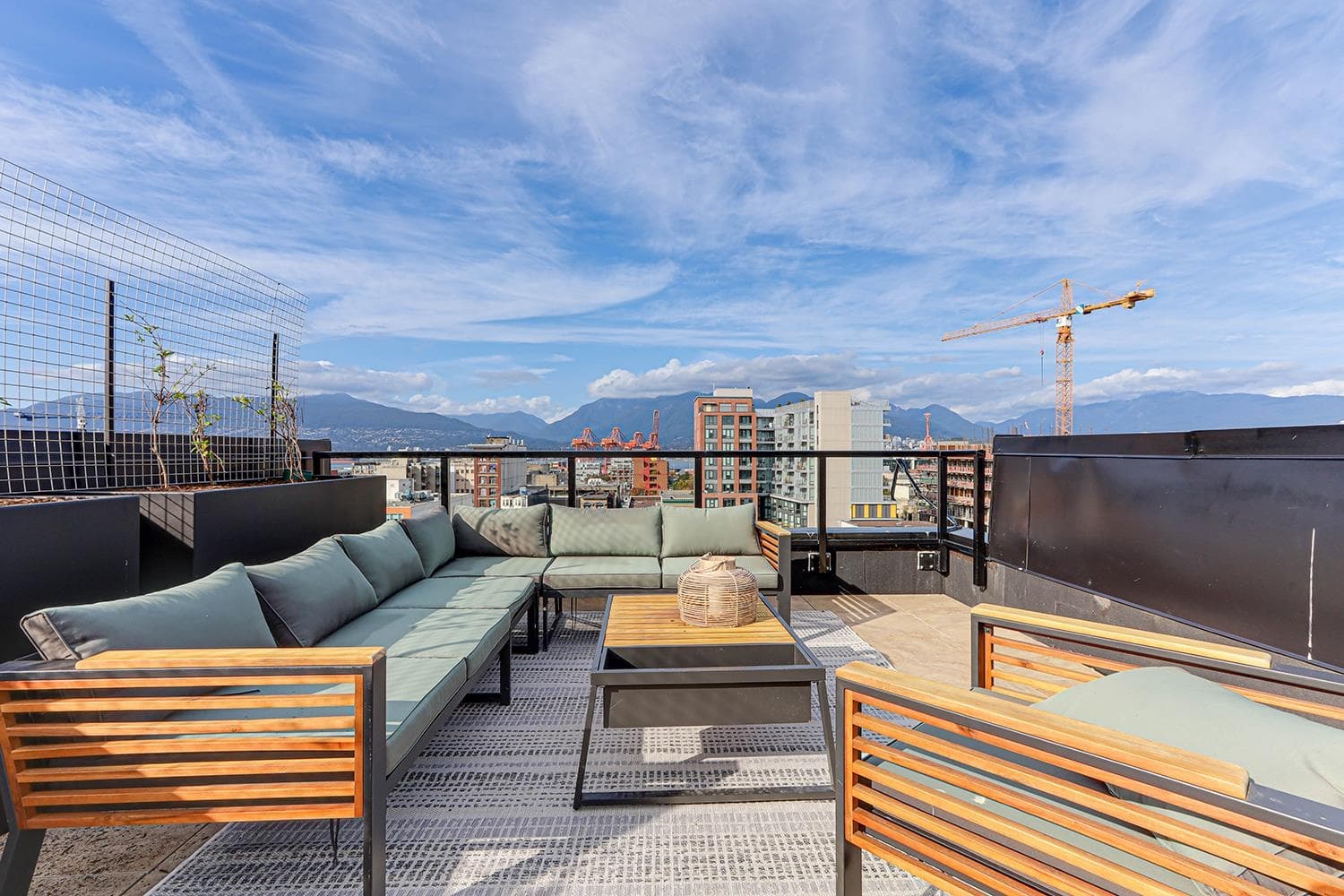 903 - 239 Keefer Street, Vancouver, V6A 1X6 — photo 2
