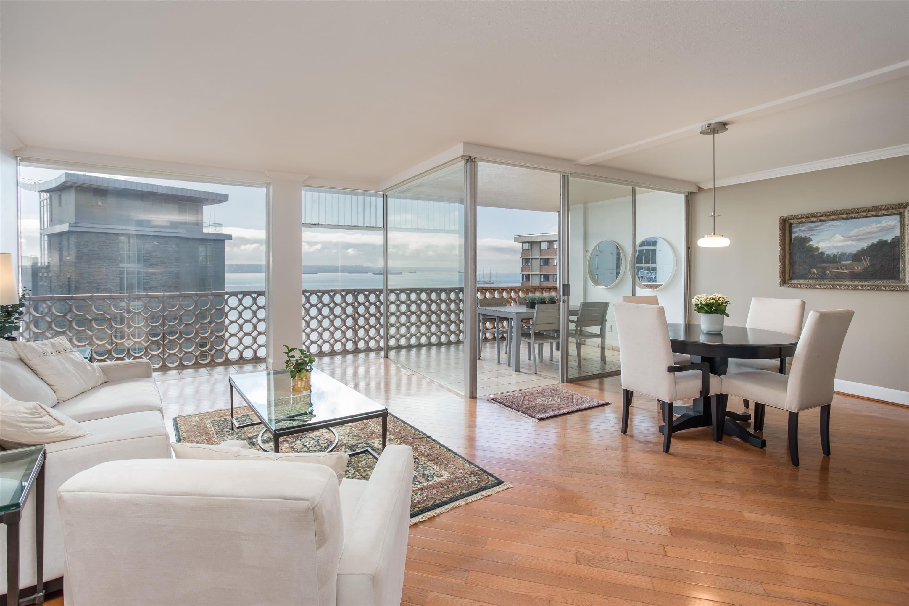 902 - 2135 Argyle Avenue, West Vancouver, V7V 1A5 — photo 2