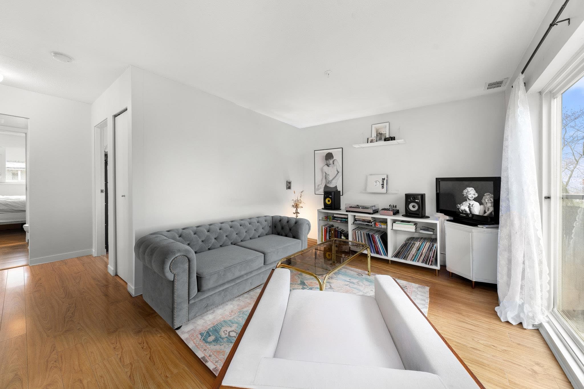 401 - 33 N Templeton Drive, Vancouver, V5L 3C9 — photo 2