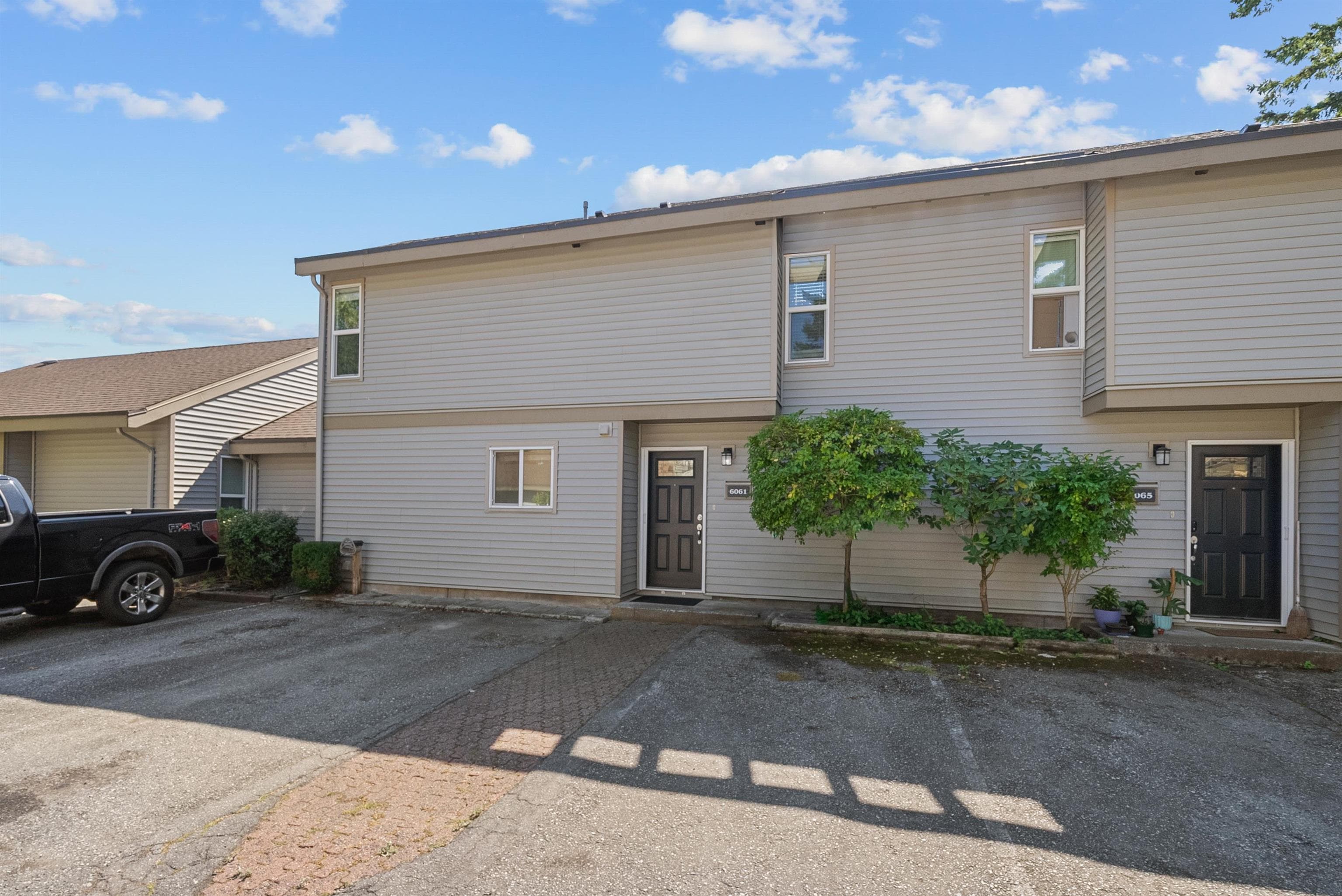 6061 E Greenside Drive, Surrey, V3S 5M8 — photo 4