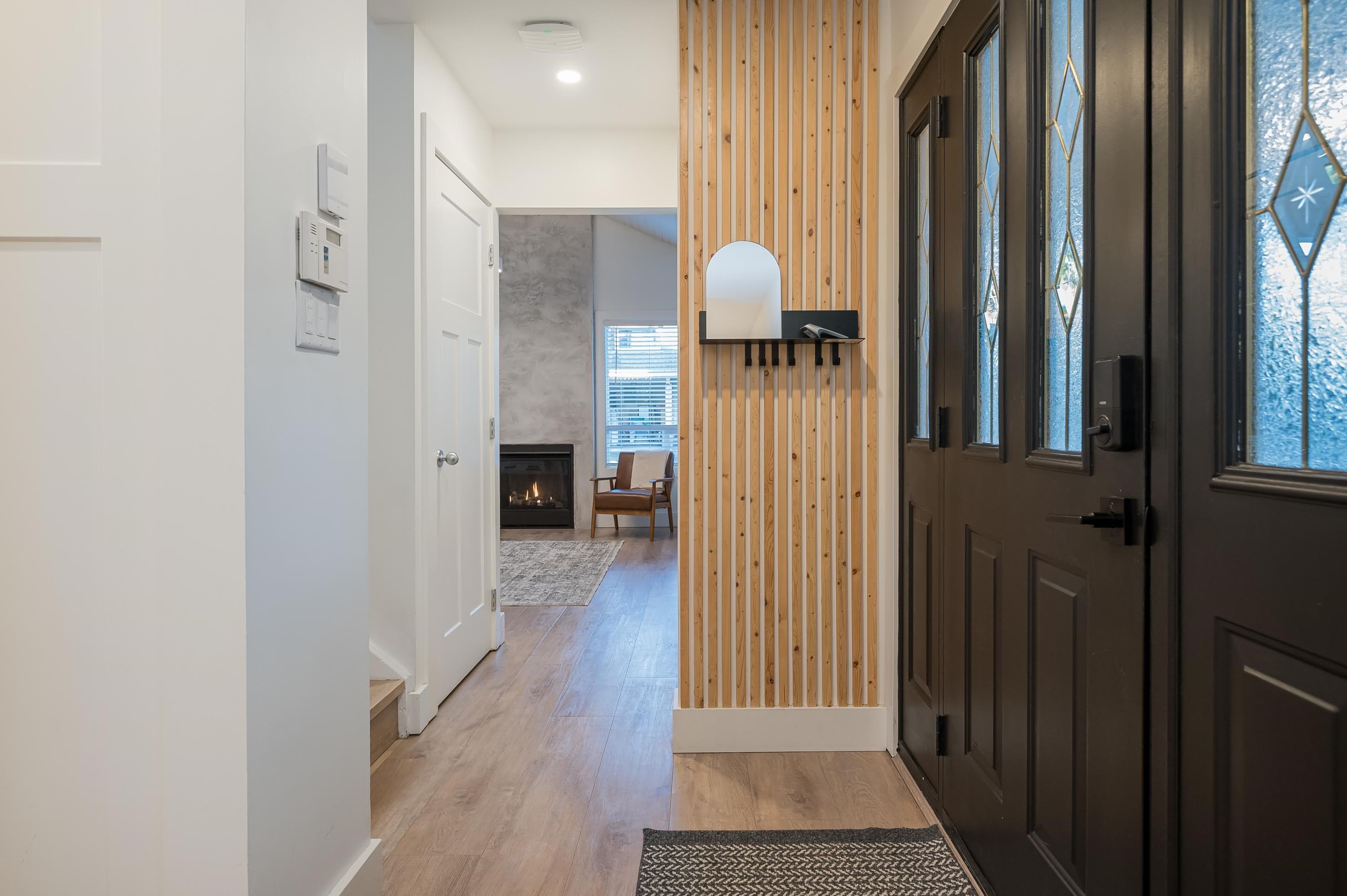 2773 Silvertree Court, Abbotsford, V2S 5N6 — photo 3