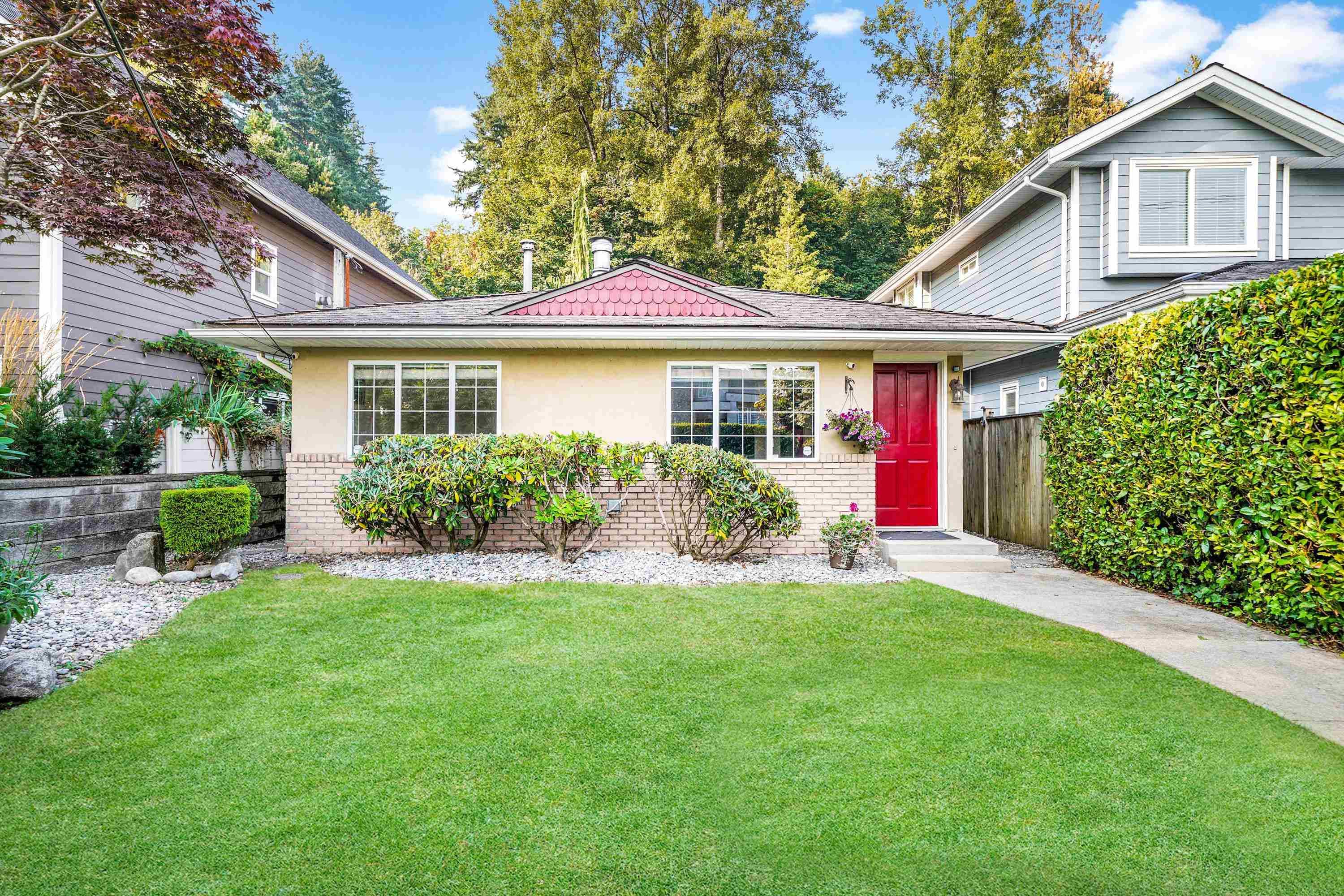 1412 Hope Road, North Vancouver