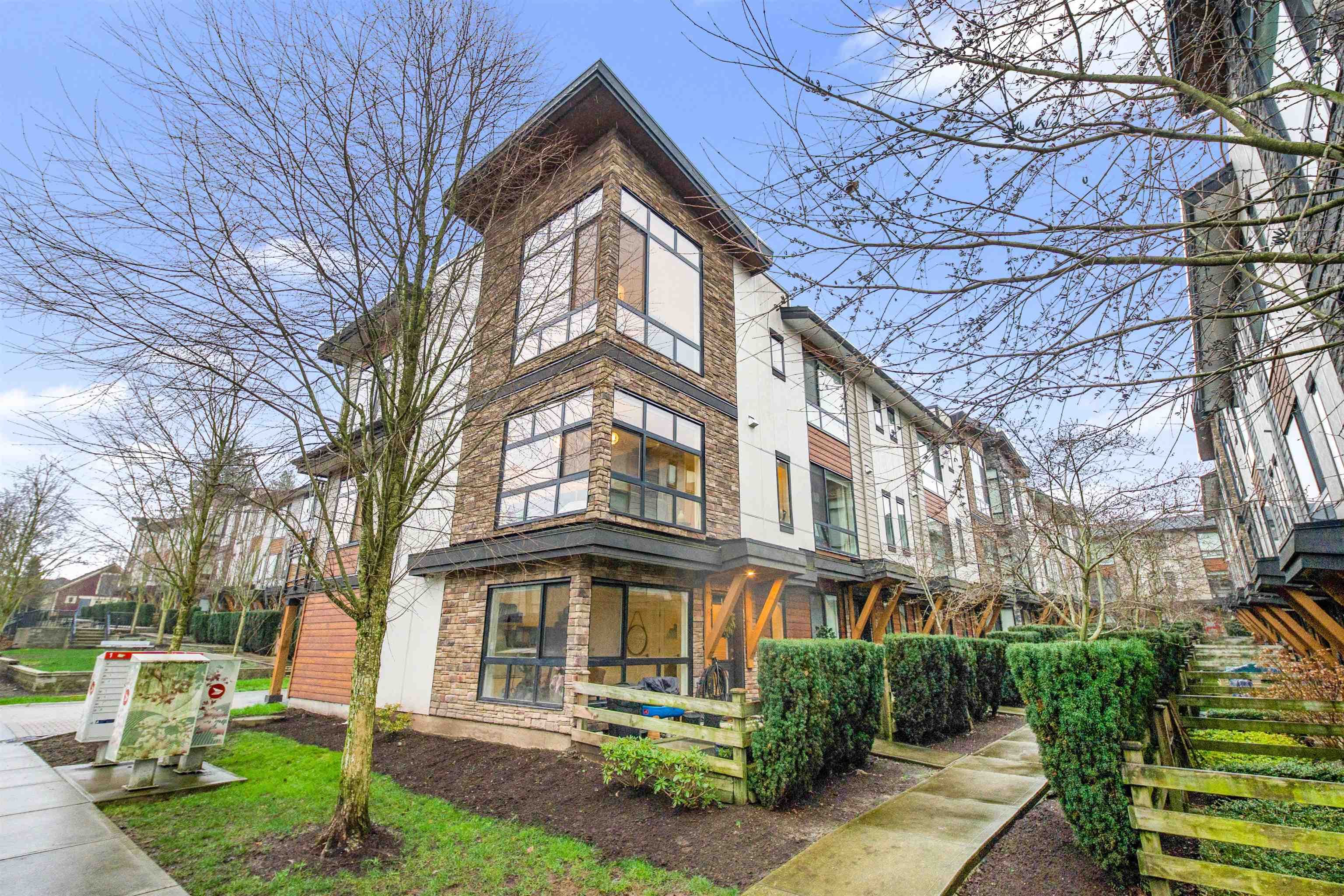 215 - 16488 64 Avenue, Surrey, V3S 6X6 — photo 1