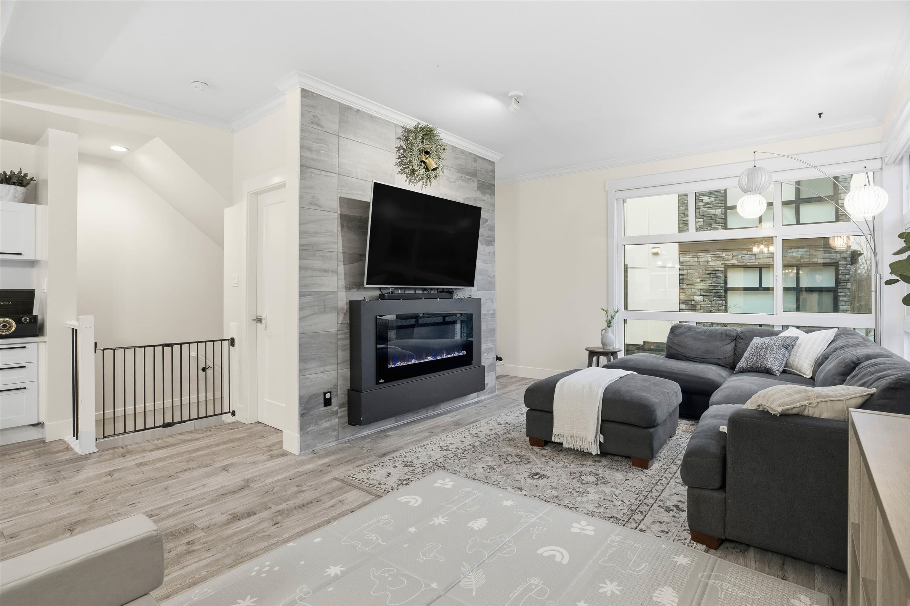215 - 16488 64 Avenue, Surrey, V3S 6X6 — photo 5