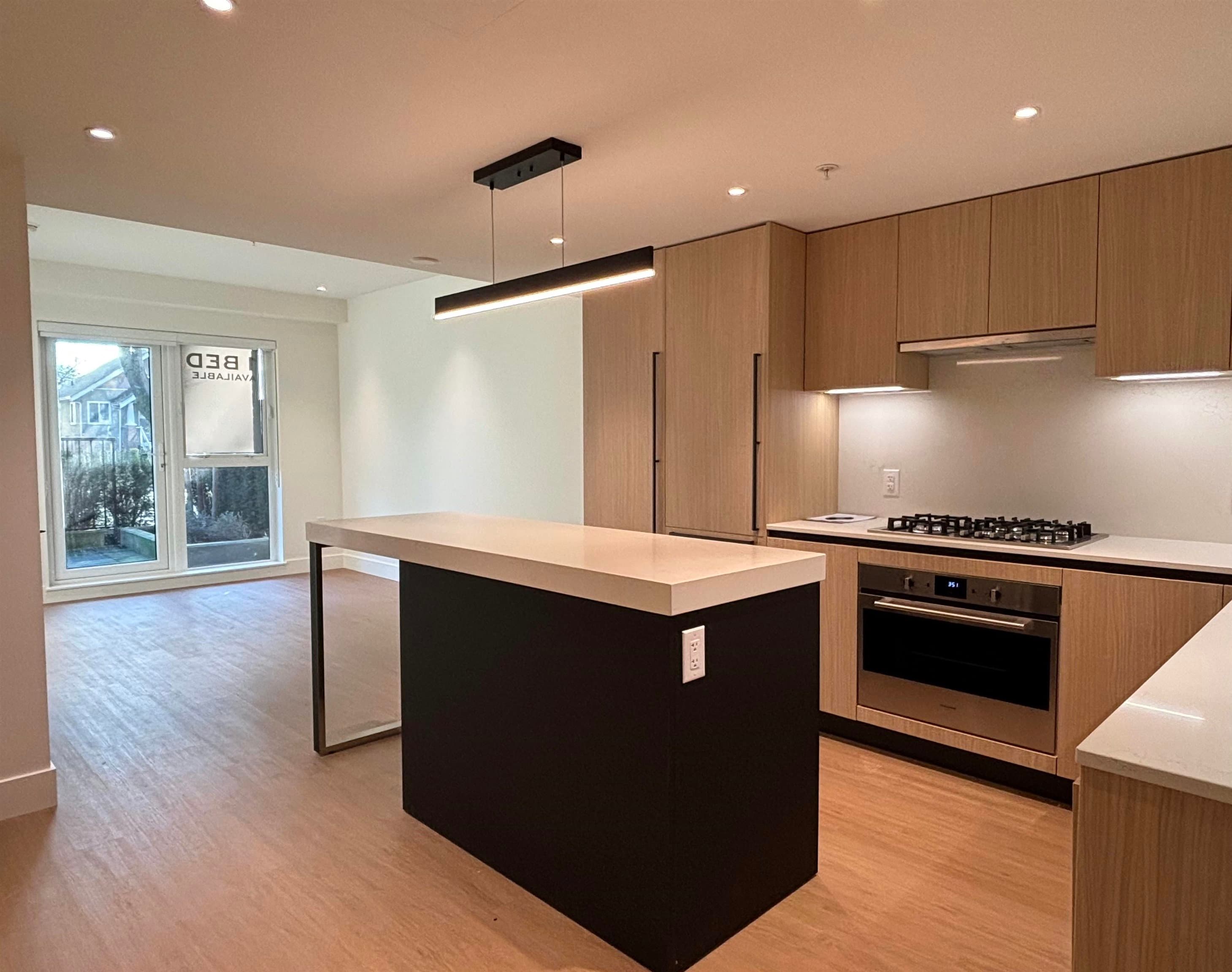 113 - 2235 E Broadway, Vancouver, V5N 0J5 — photo 2