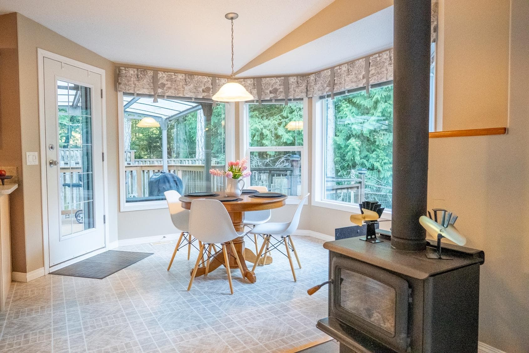 4748 Bosun Way, Pender Island, V0N 2M0 — photo 5