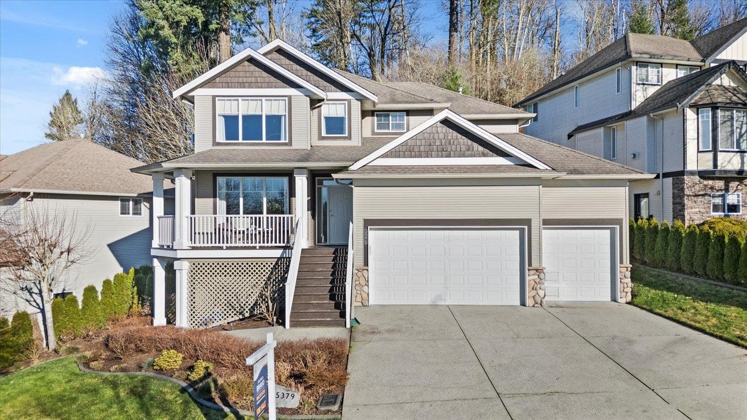 35379 Kinloch Place, Abbotsford, V3G 3A8 — photo 1