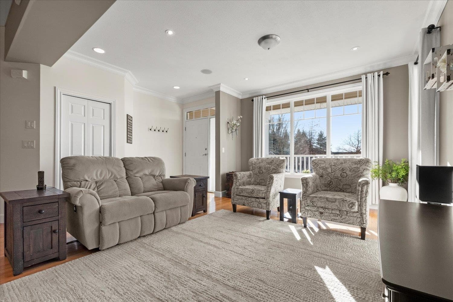 35379 Kinloch Place, Abbotsford, V3G 3A8 — photo 5