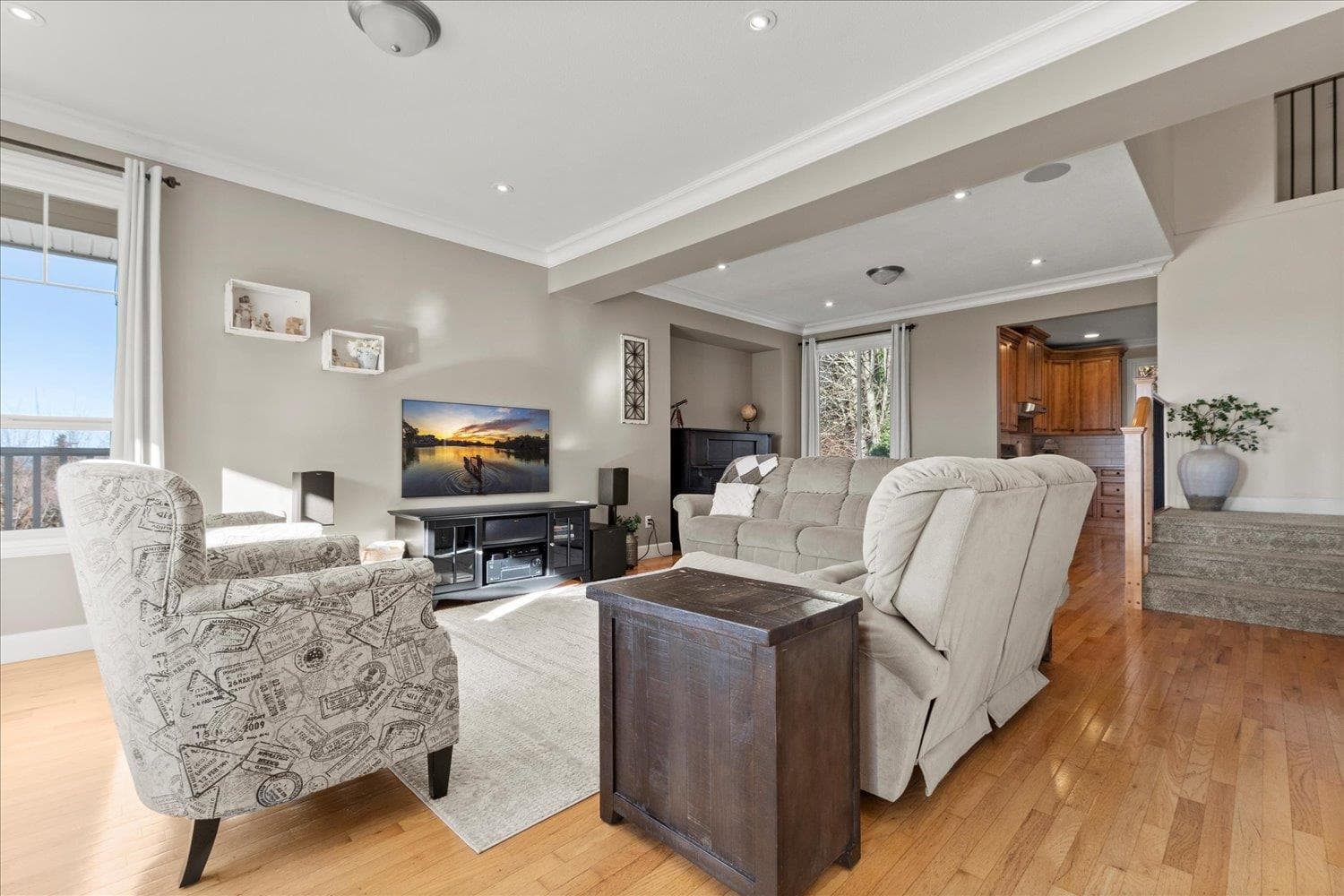 35379 Kinloch Place, Abbotsford, V3G 3A8 — photo 4
