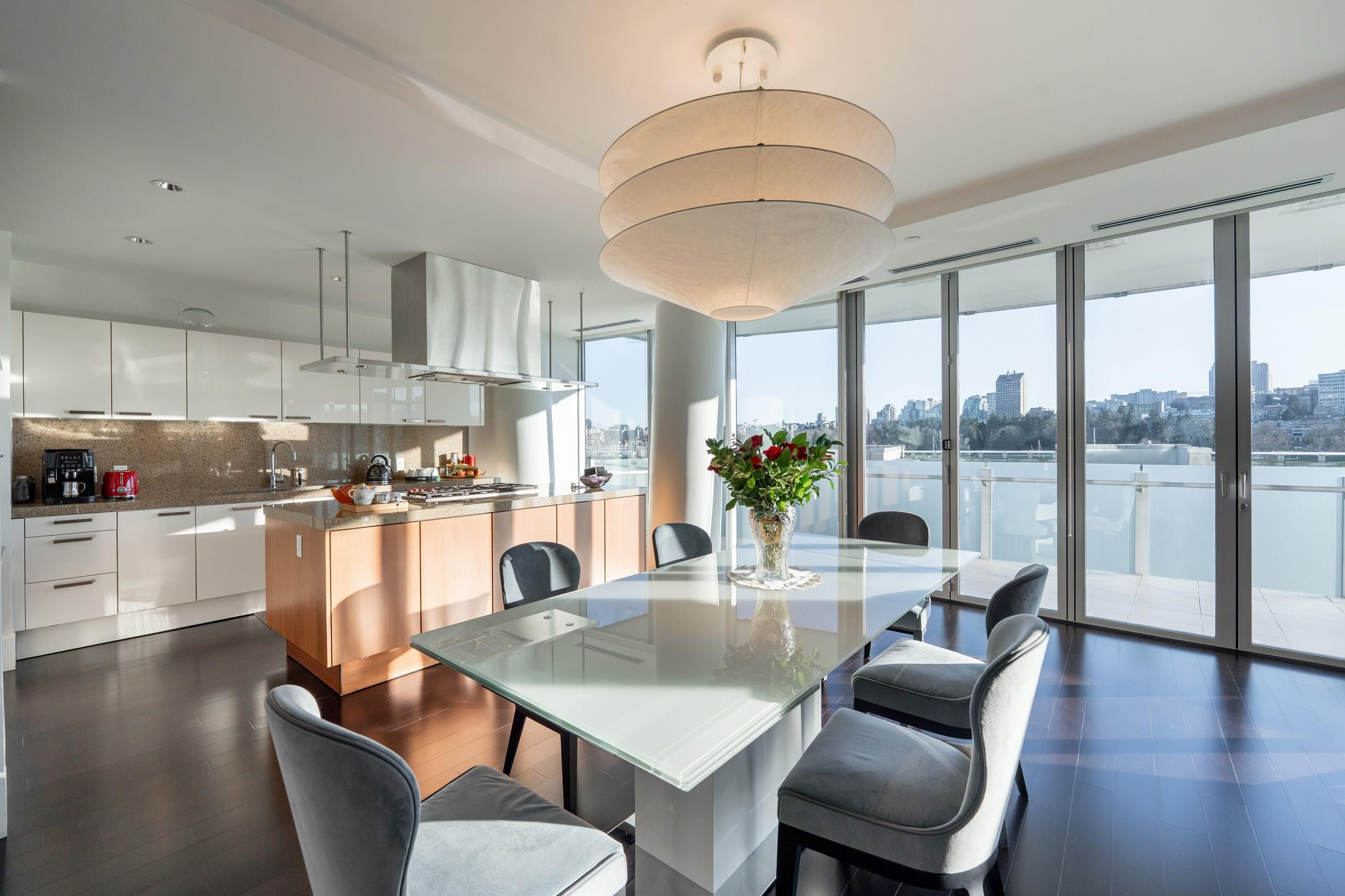 306 - 1560 Homer Mews, Vancouver, V6Z 0A5 — photo 1