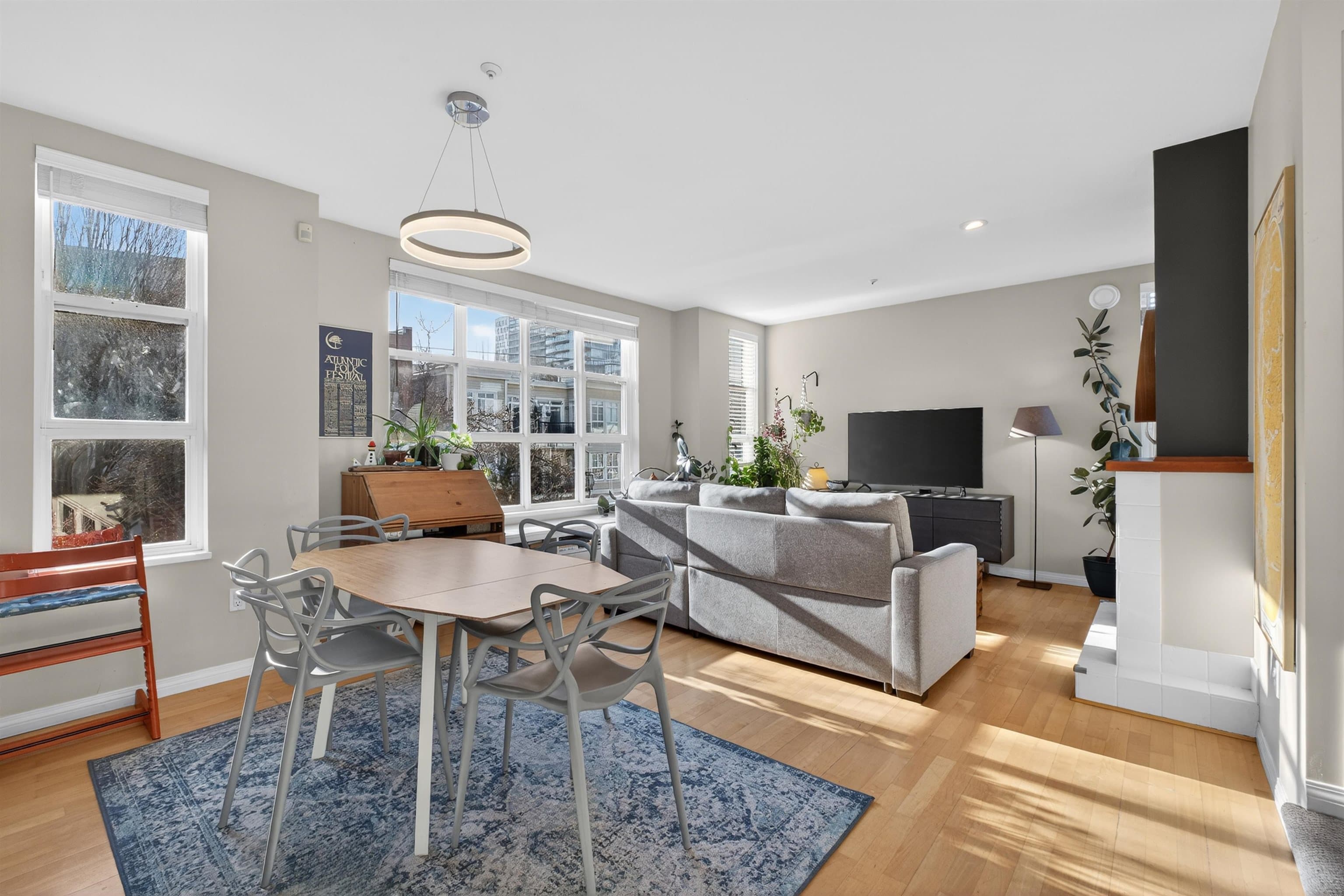 653 W 7th Avenue, Vancouver, V5Z 1B6 — photo 2