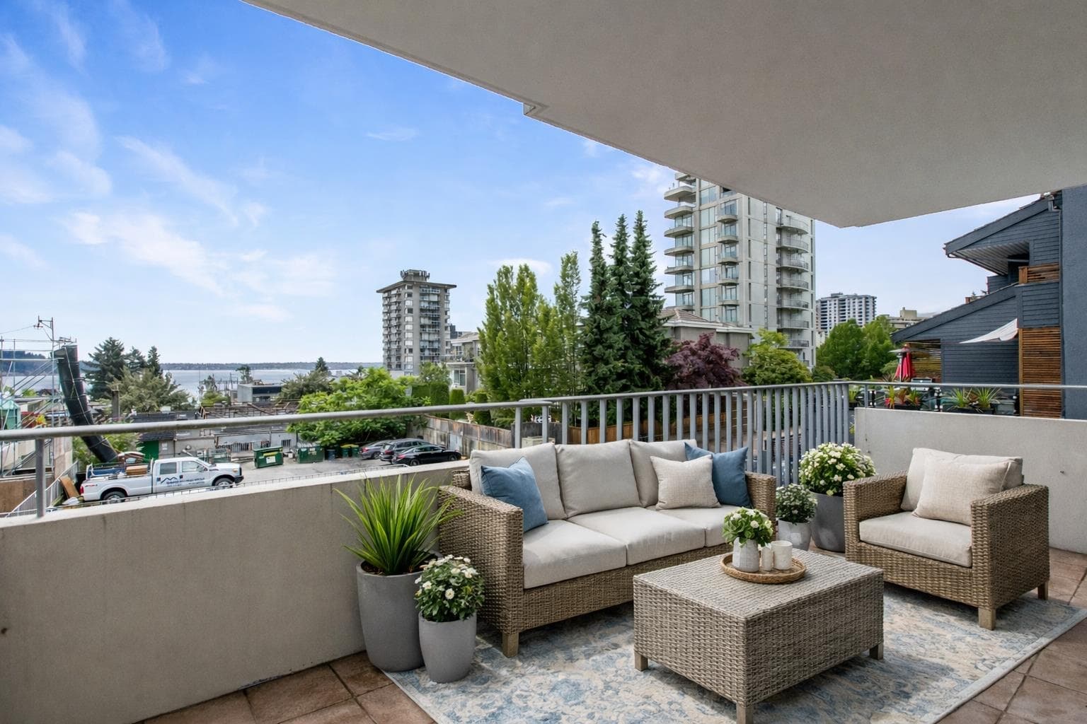 102 - 1730 Duchess Avenue, West Vancouver, V7V 1P9 — photo 3