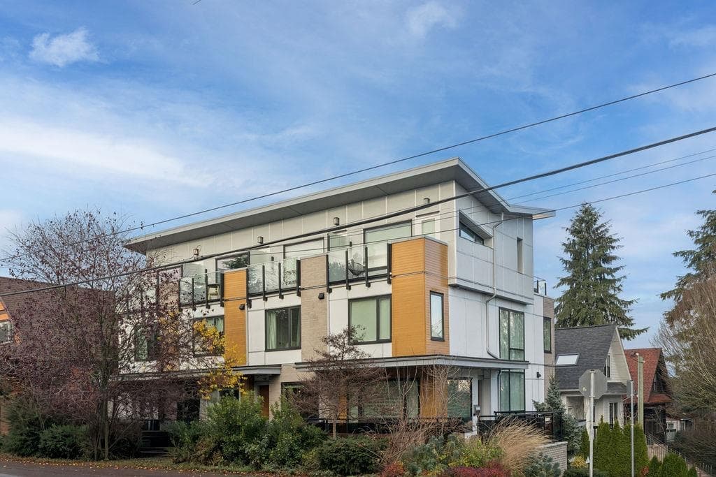 2175 Guelph Street, Vancouver, V5T 3N7 — photo 1