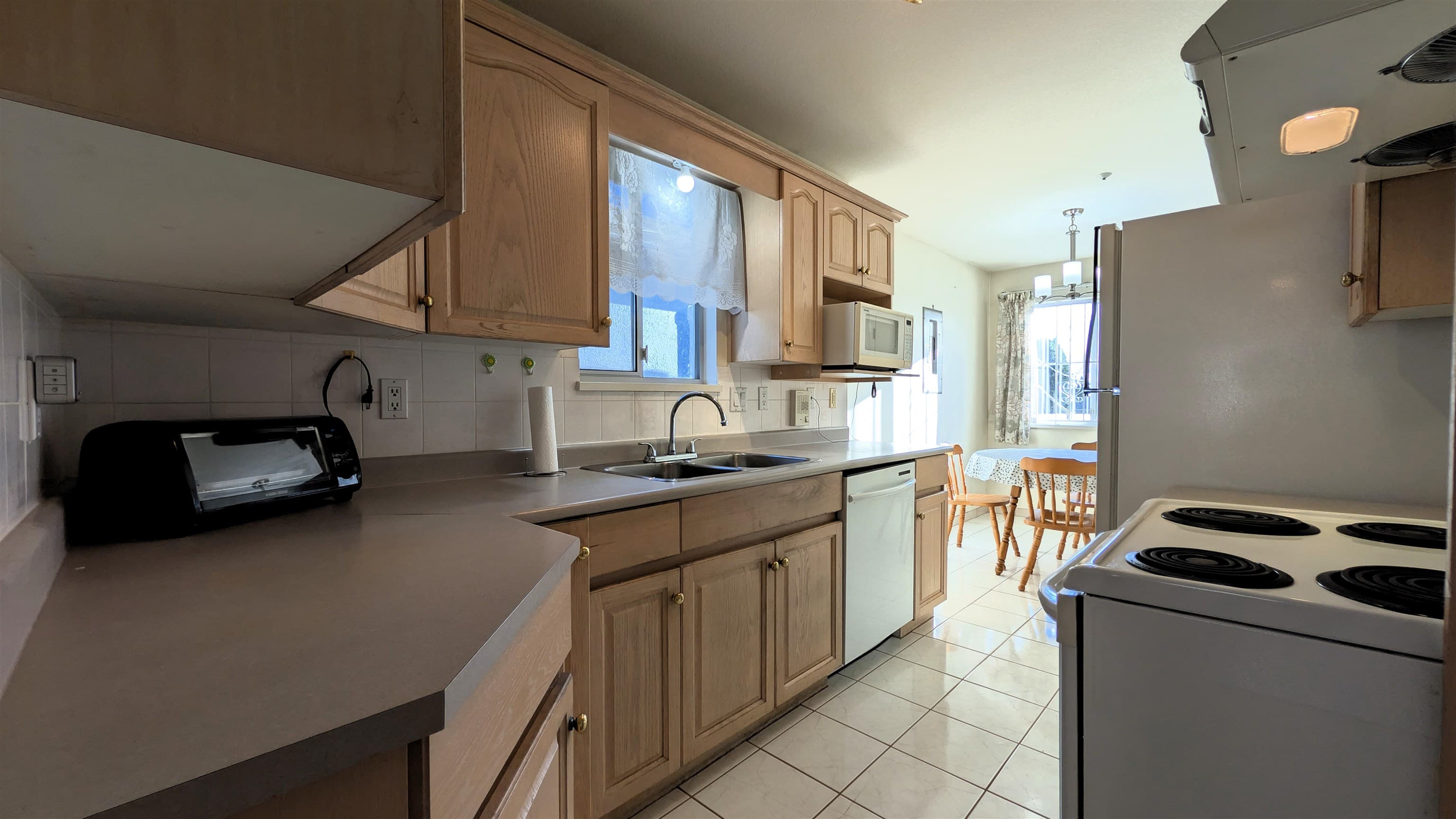 708 E 49th Avenue, Vancouver, V5W 2H4 — photo 5