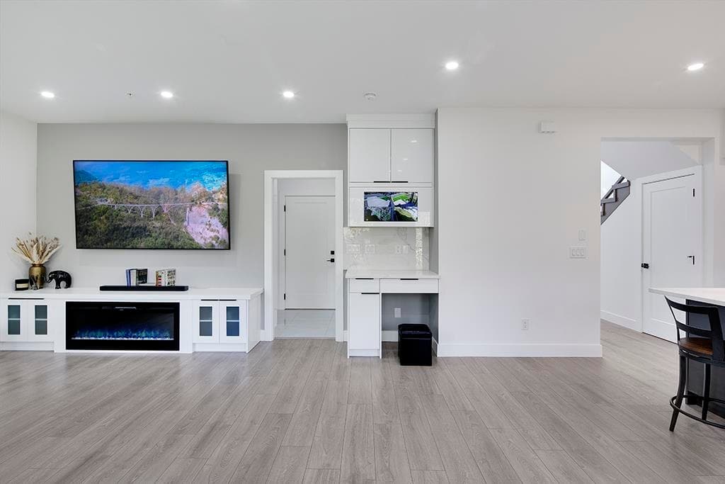36725 Carl Creek Crescent, Abbotsford, V3G 0H4 — photo 5