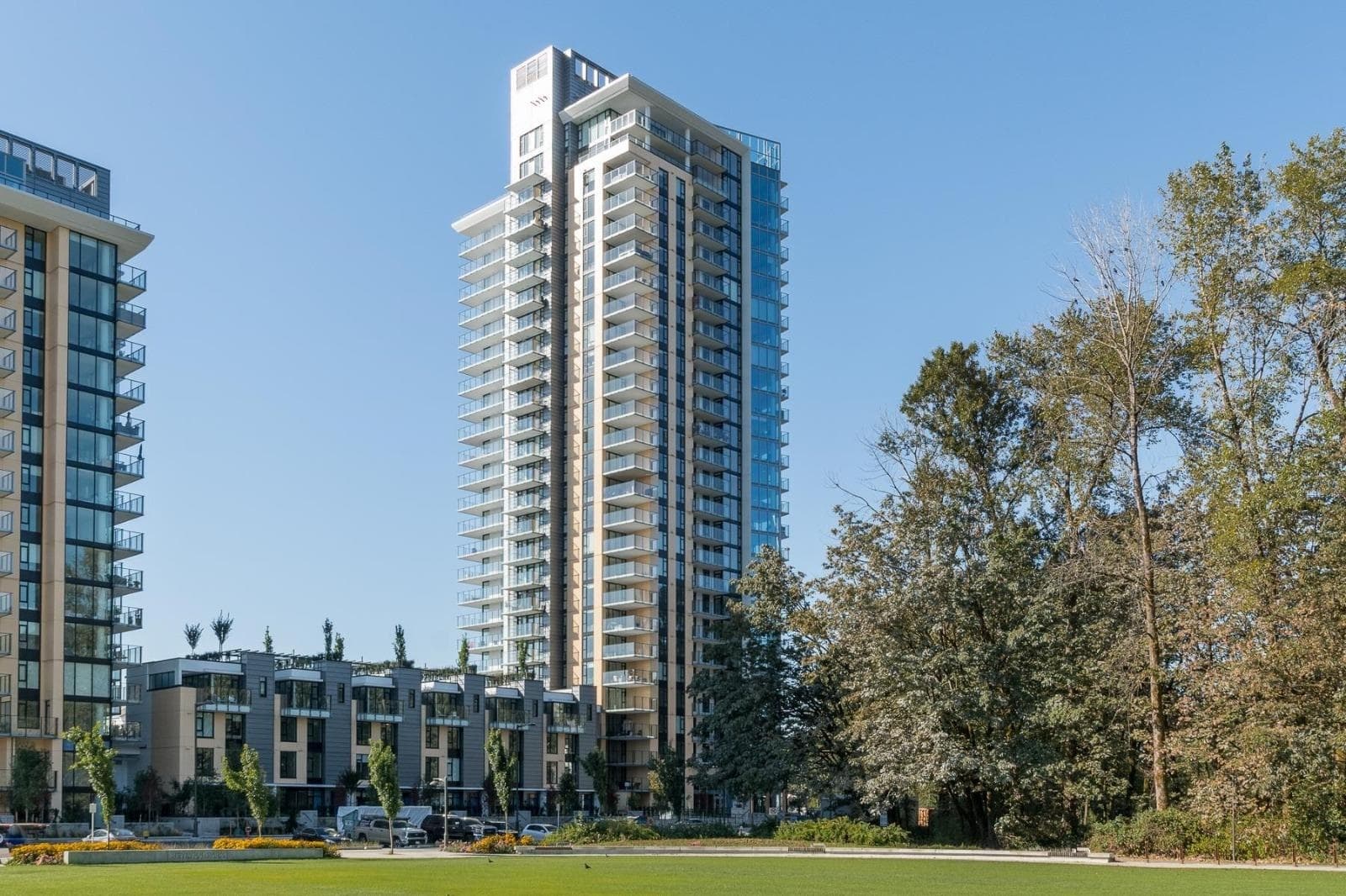 1002 - 1401 Hunter Street, North Vancouver