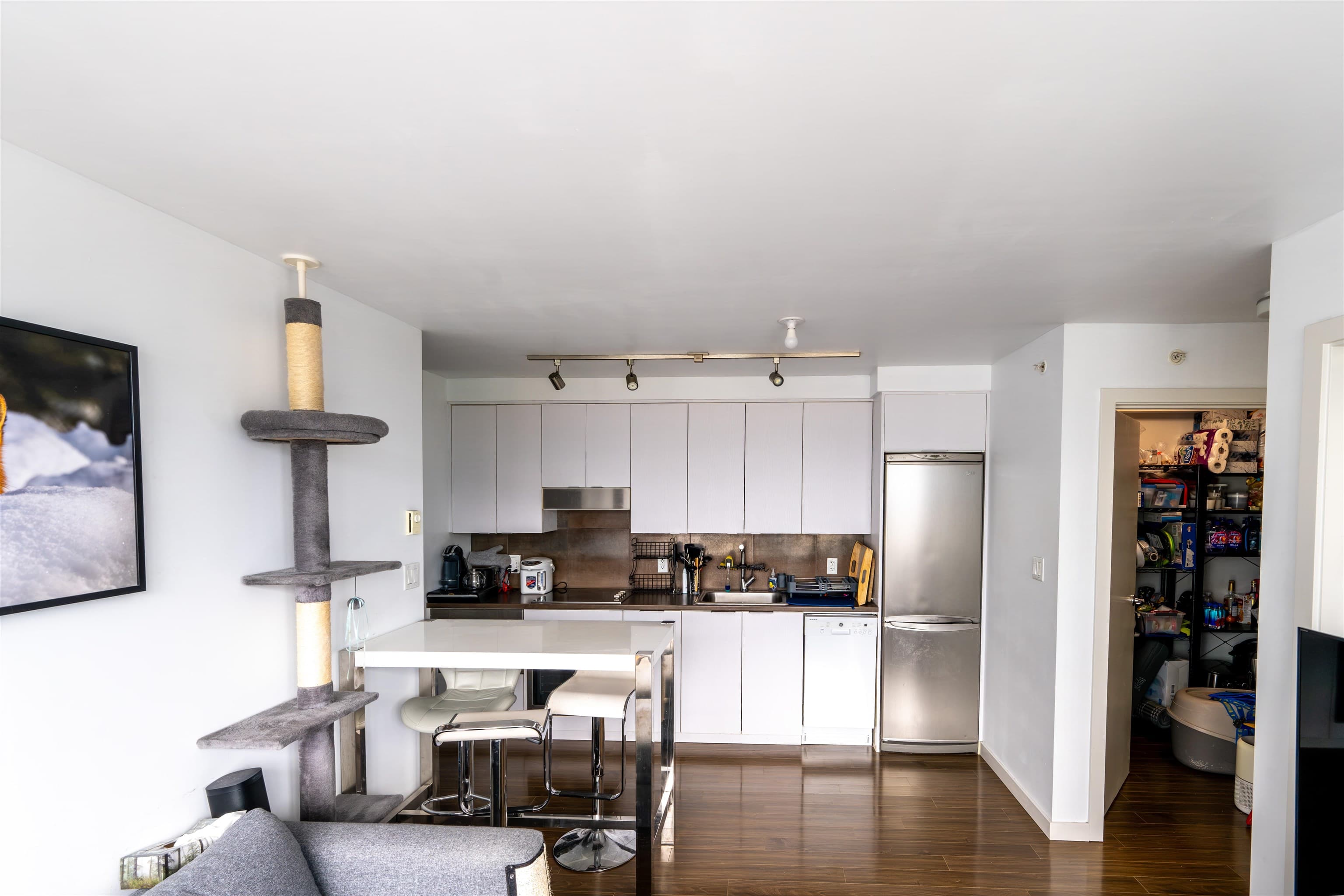 2301 - 161 W Georgia Street, Vancouver, V6B 0K9 — photo 5