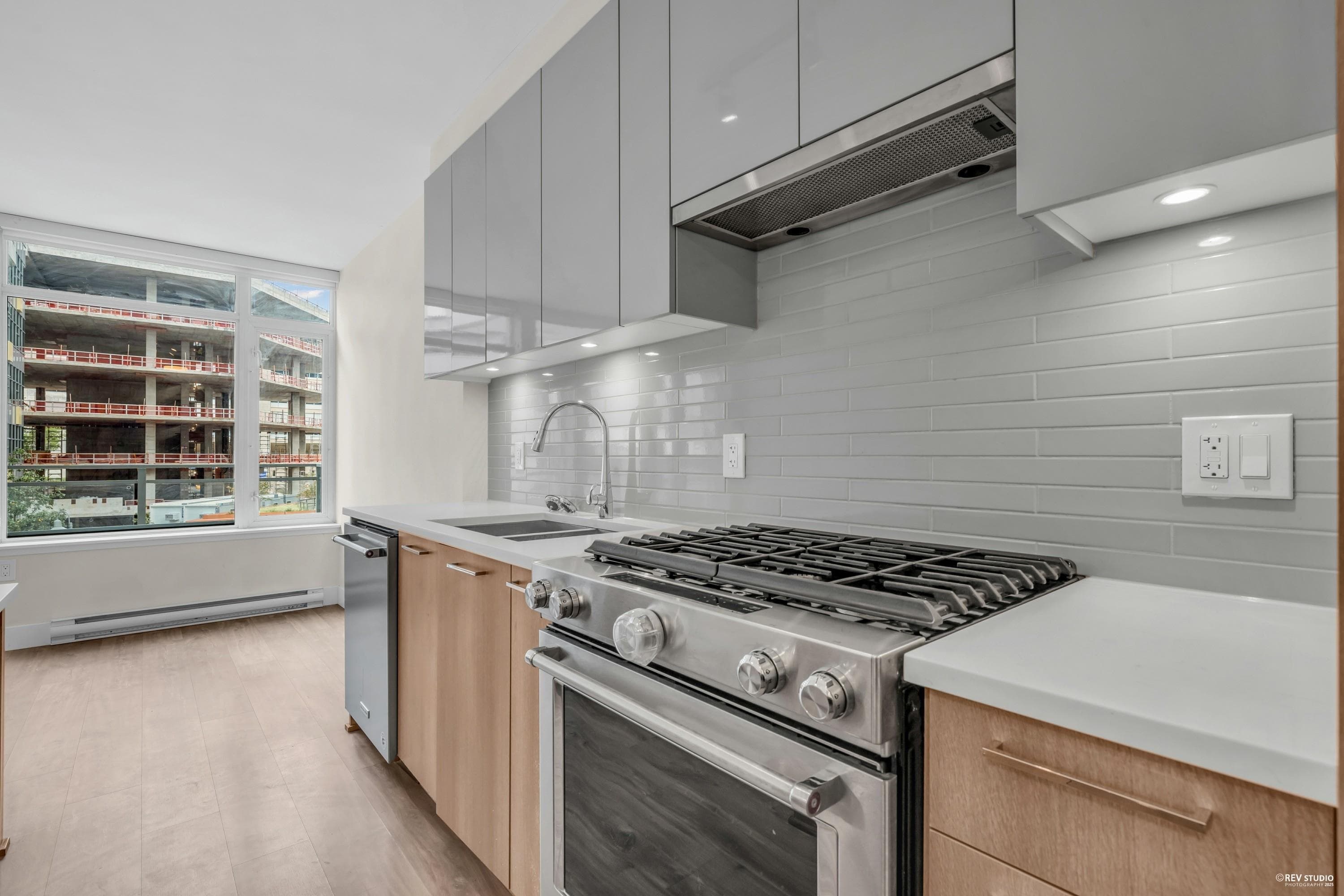 406 - 258 Nelson's Court, New Westminster, V3L 0J9 — photo 4