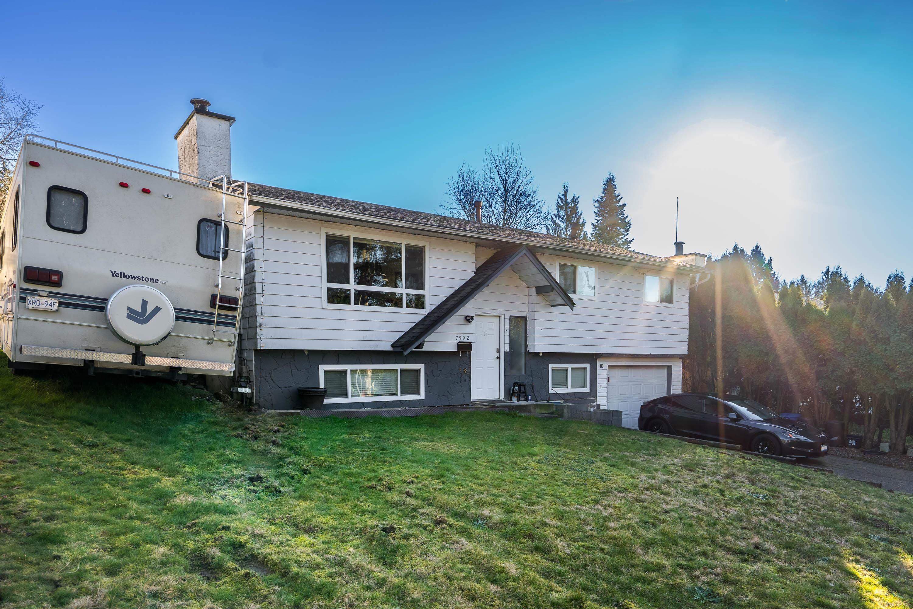 7902 Heron Street, Mission, V2V 6A1 — photo 3