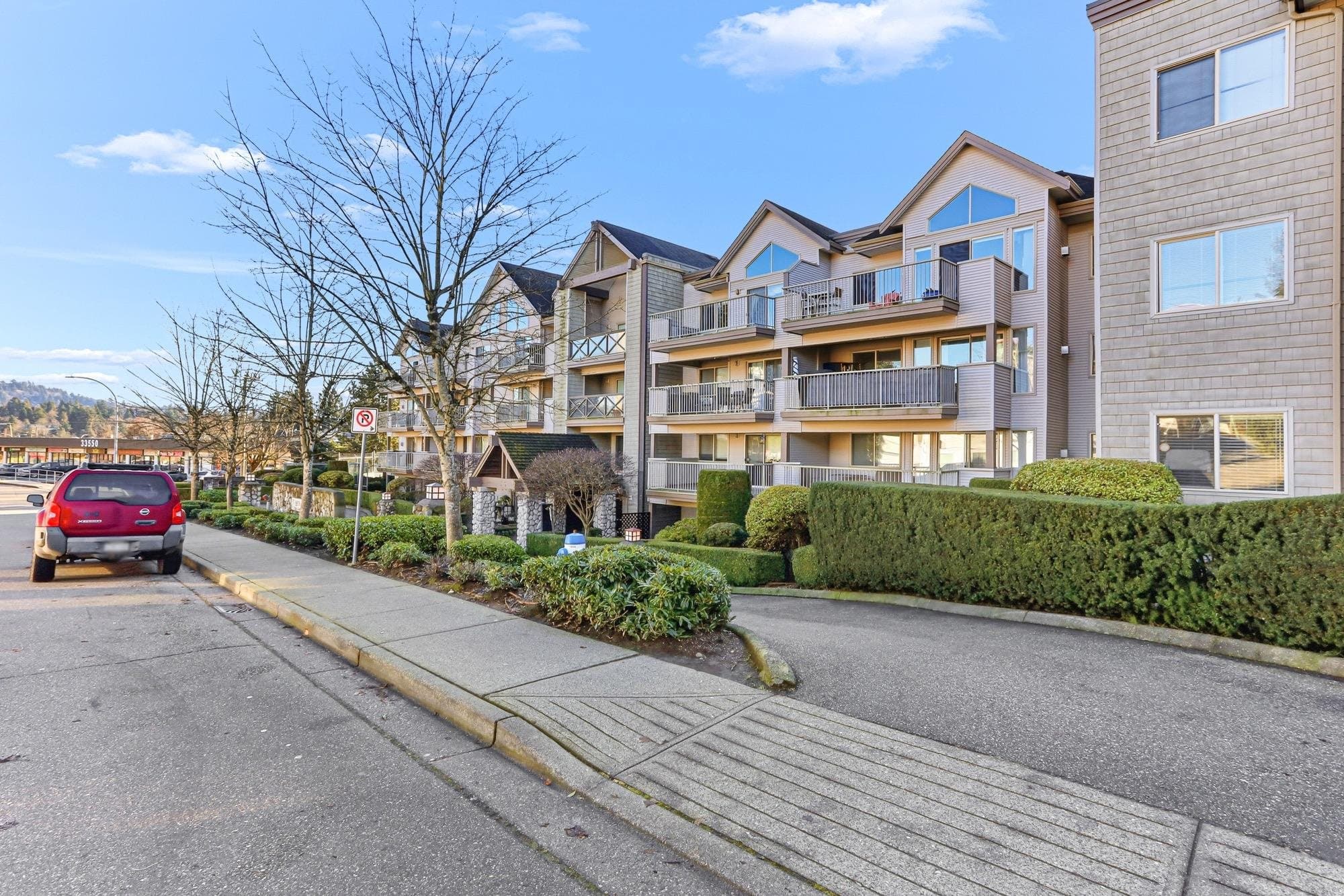 403 - 33478 Roberts Avenue, Abbotsford, V2S 8E1 — photo 2