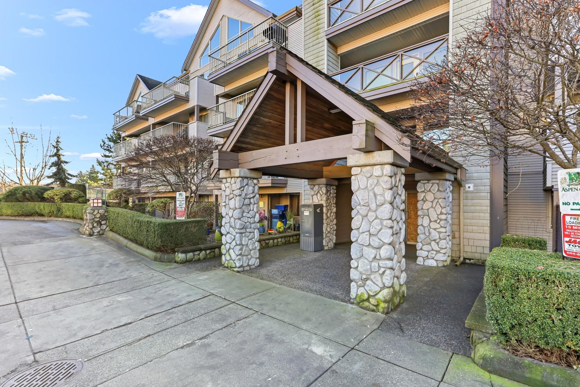 403 - 33478 Roberts Avenue, Abbotsford, V2S 8E1 — photo 3