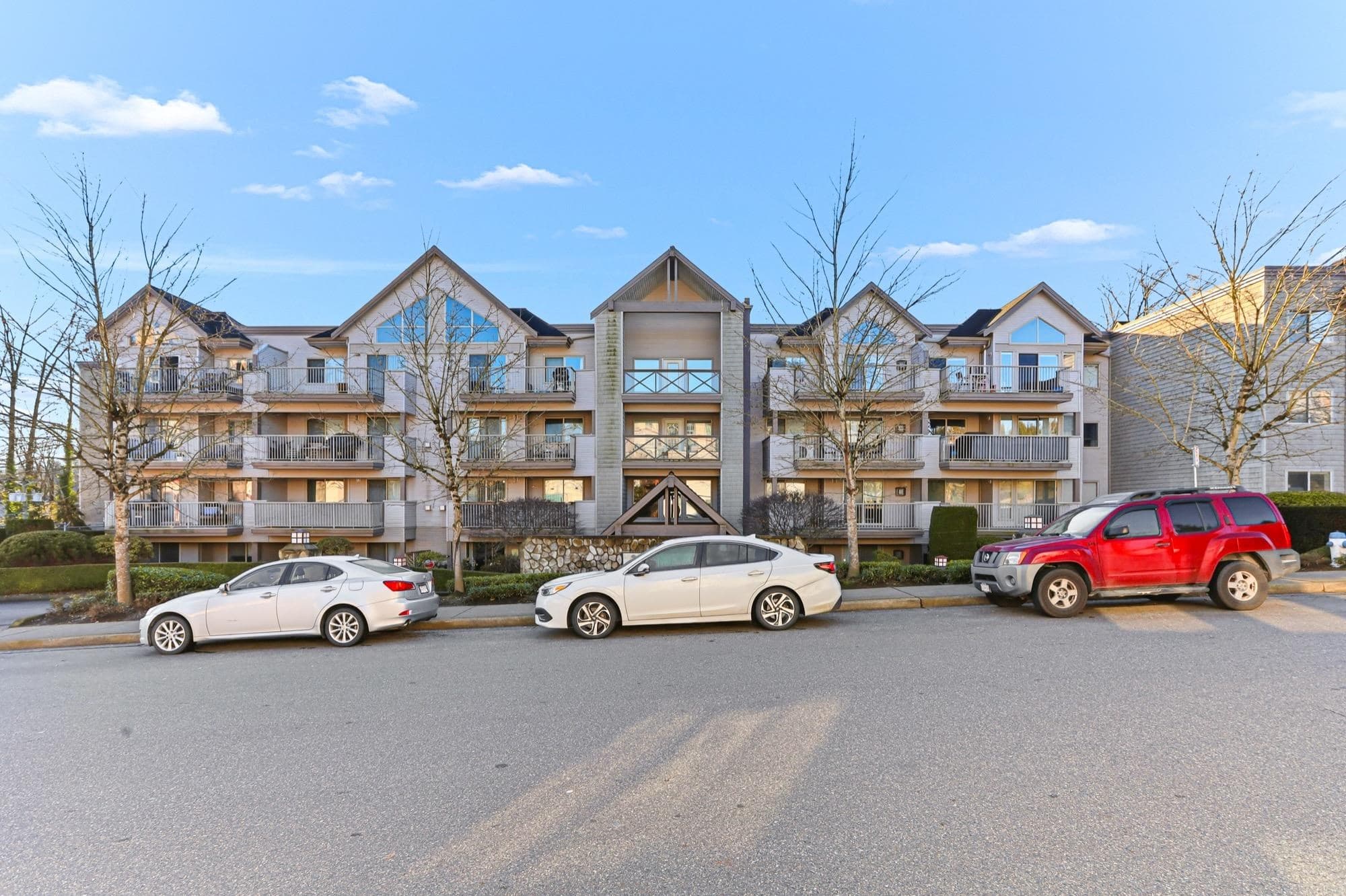 403 - 33478 Roberts Avenue, Abbotsford, V2S 8E1 — photo 1