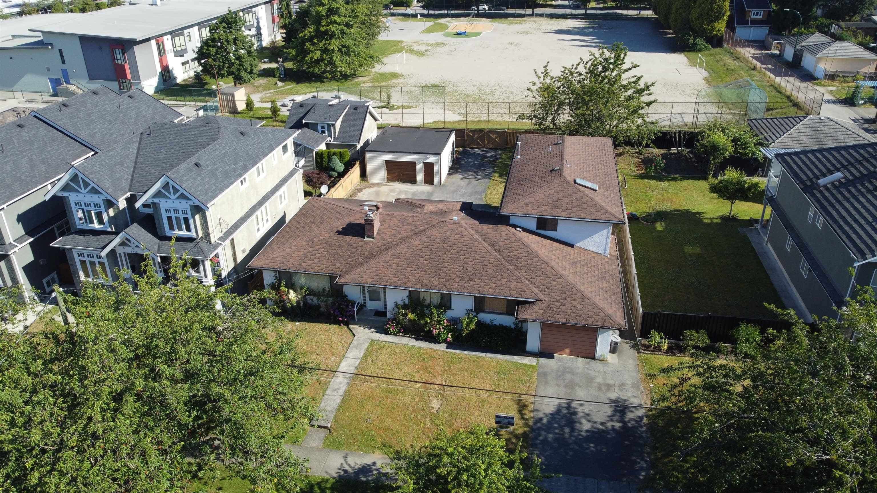 2435 E 38th Avenue, Vancouver, V5R 2T8 — photo 3