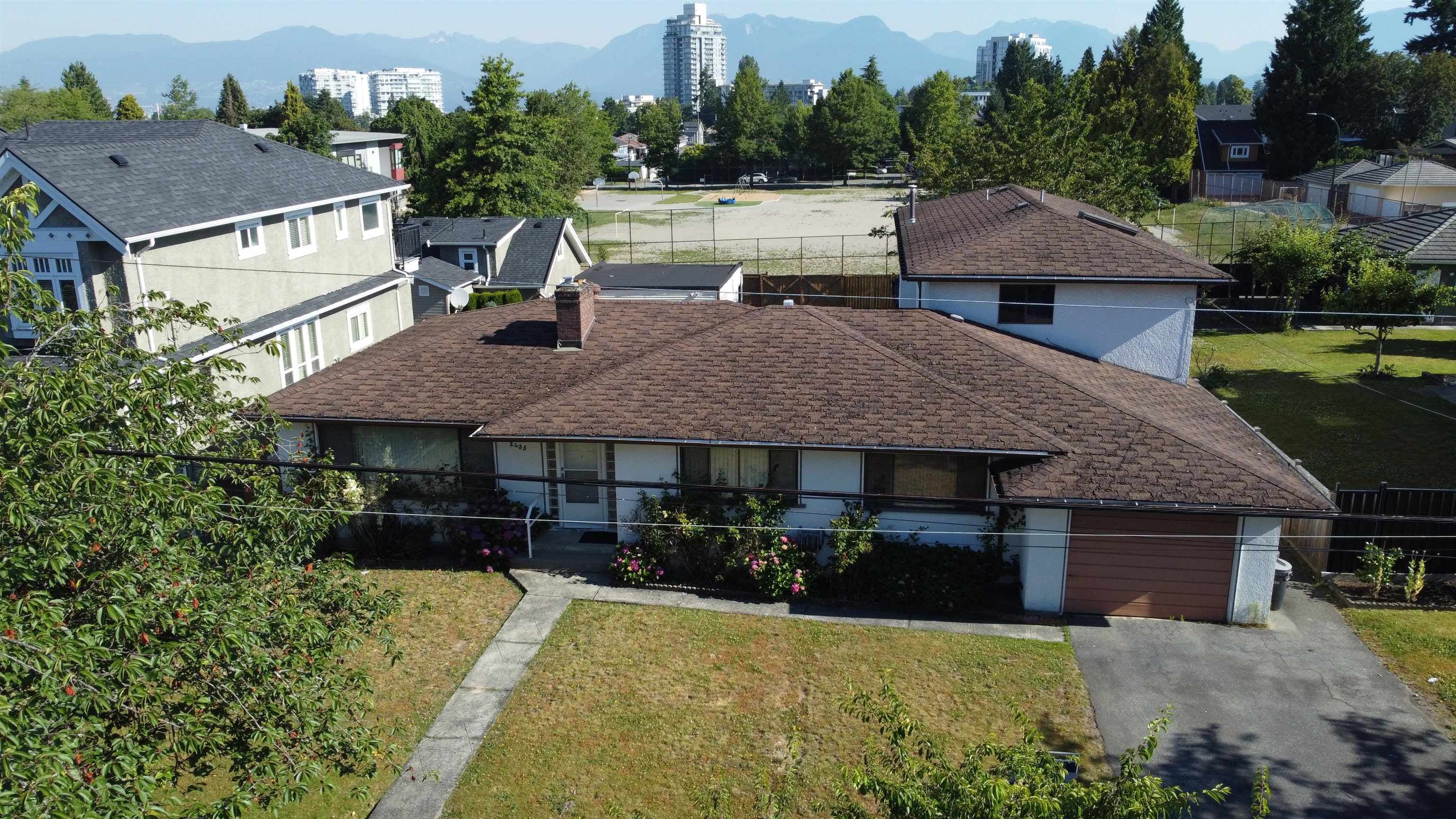 2435 E 38th Avenue, Vancouver, V5R 2T8 — photo 1